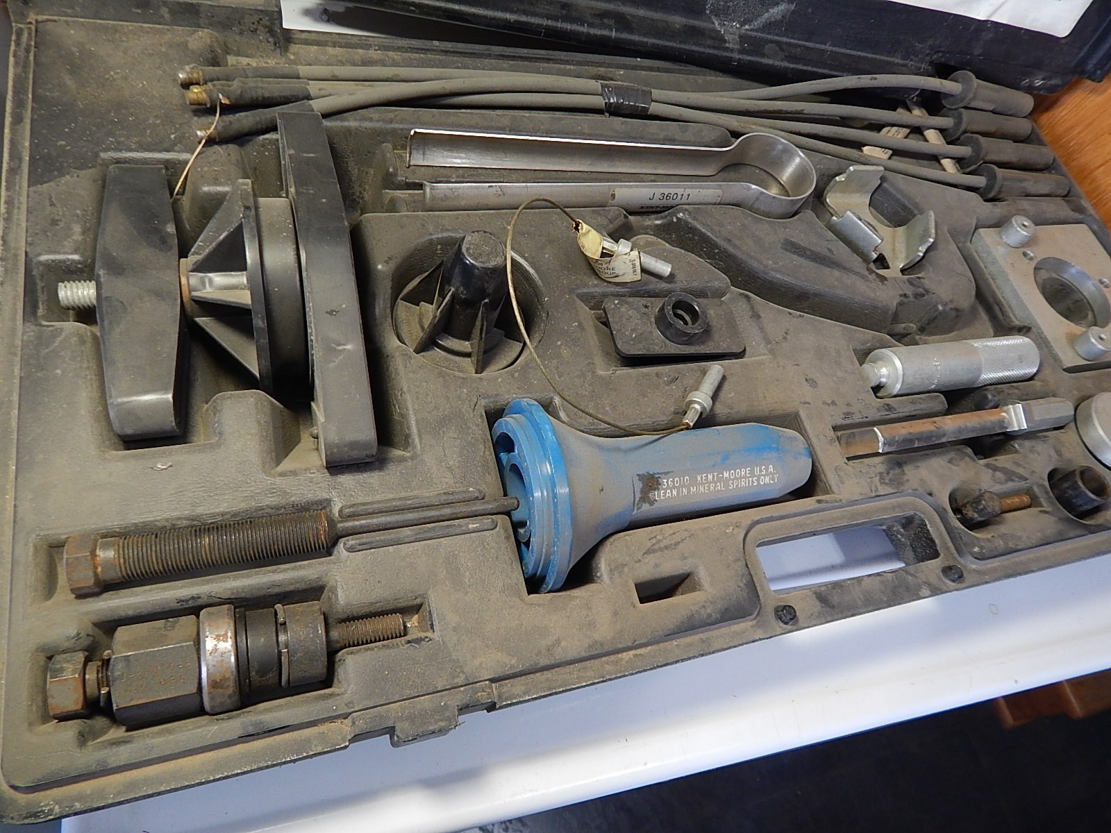 J-36999-2 Kent-Moore QUAD 4 DOHC Engine Service Tool Set Service Kit Valves Seal