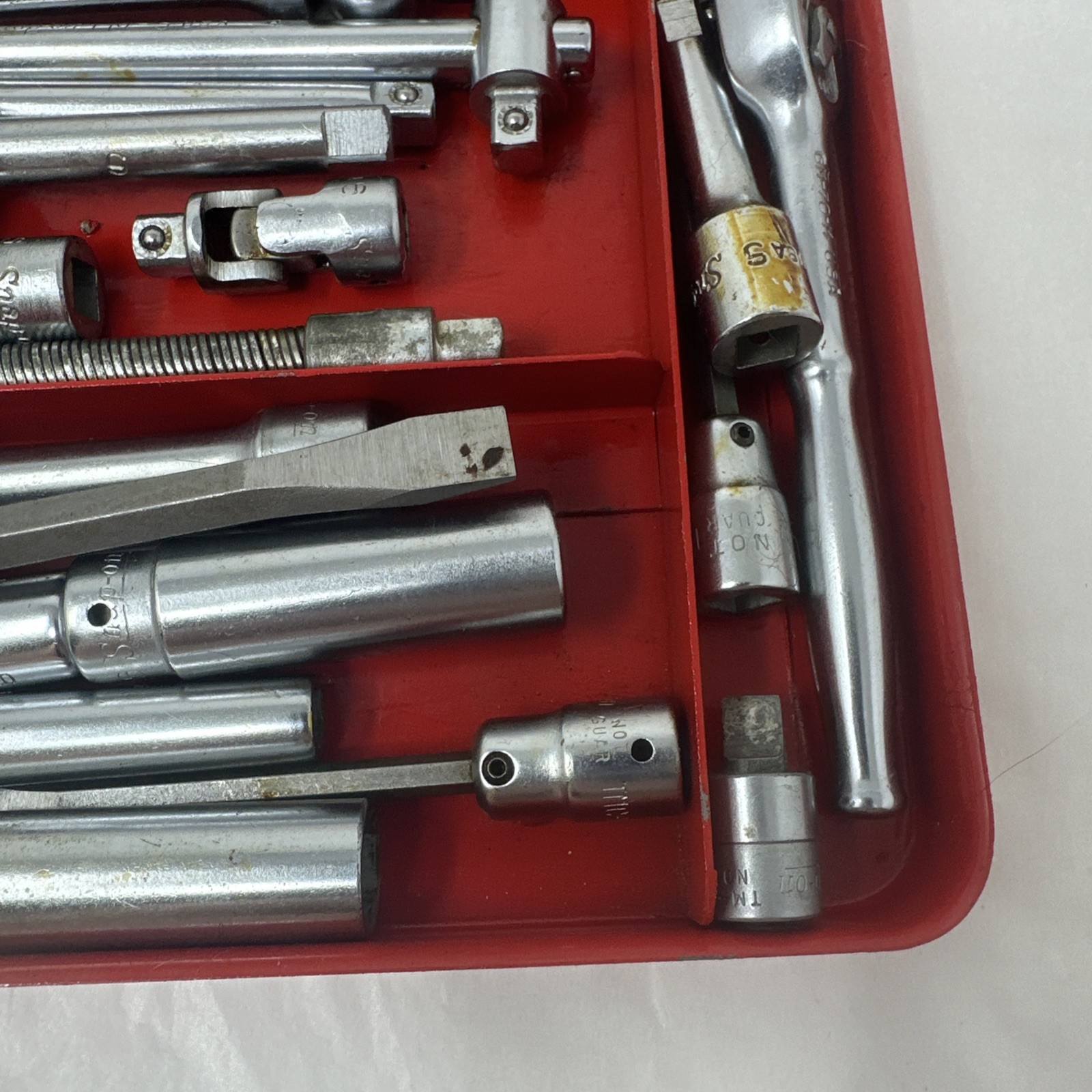 VTG Snap-On 42 Piece Socket Wrenches With Metal Case Dated 1955 Pre-Owned