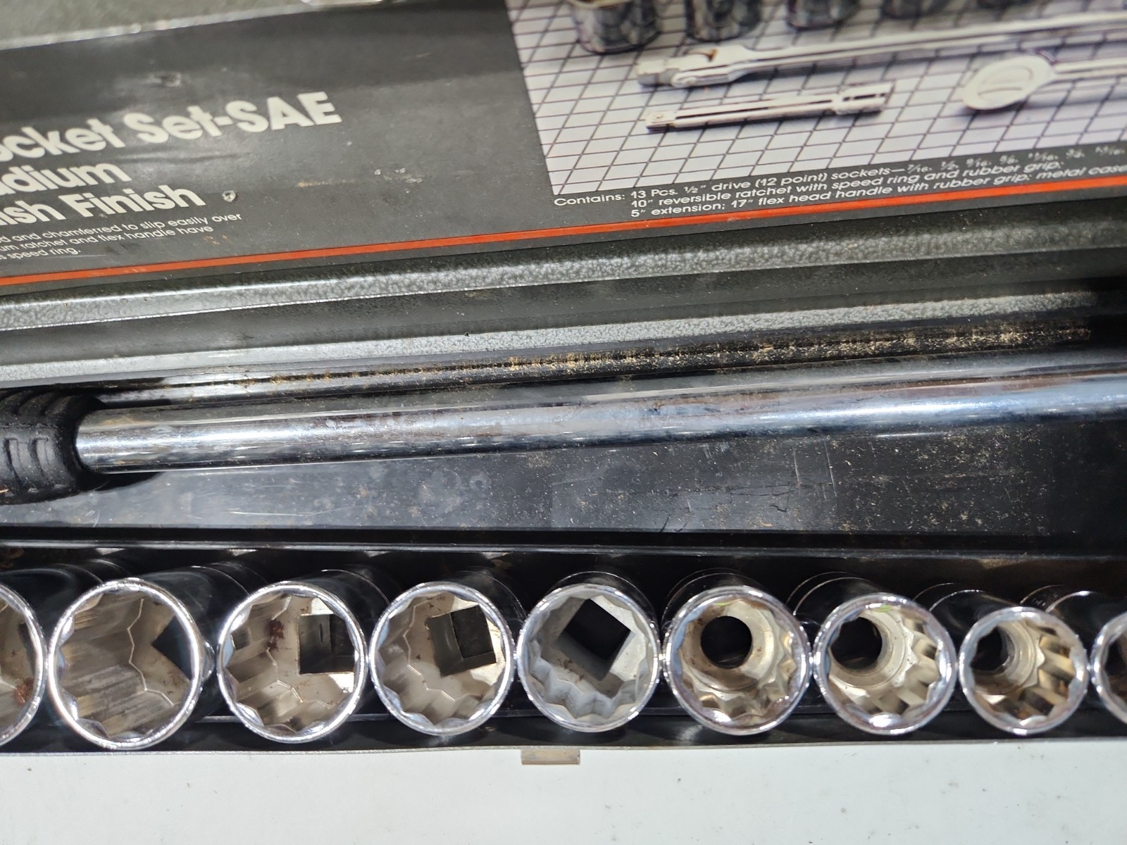 Allied 1/2″ Dr. Socket Set SAE 12 Pt 14 Pieces Only #67-1217S Metal Box Vintage