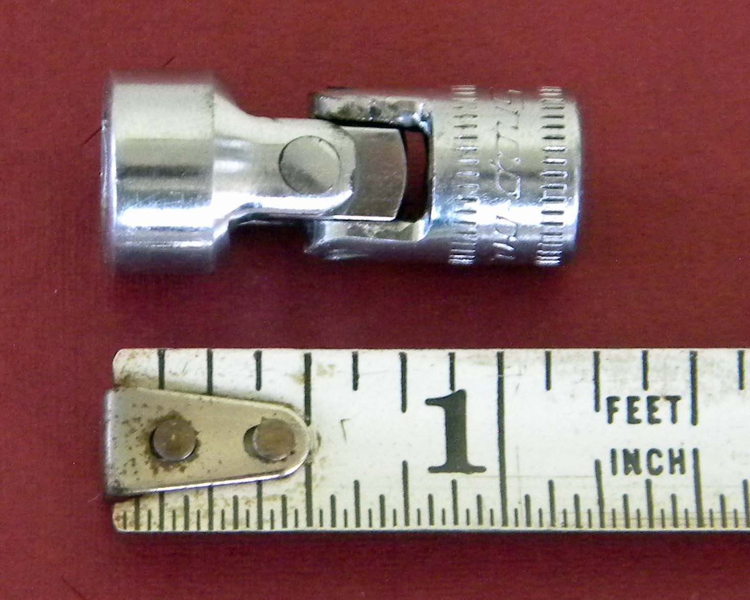 Snap-On TMUSM10 1/4″ Drive 6PT Metric 10MM Chrome Universal Swivel Socket, USA