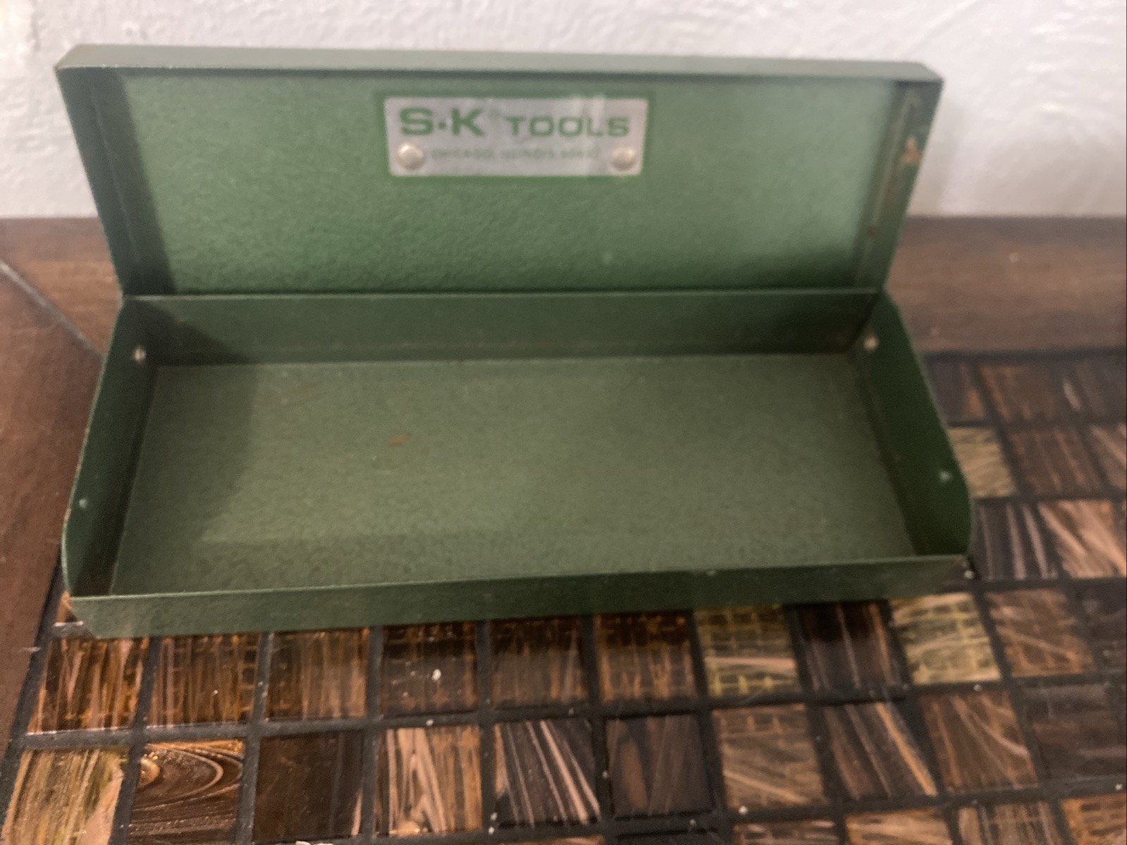 Vintage S-K Tools 1/4” Drive Metal Case Made in USA Chicago IL 7”x2 13/16×1 1/8”