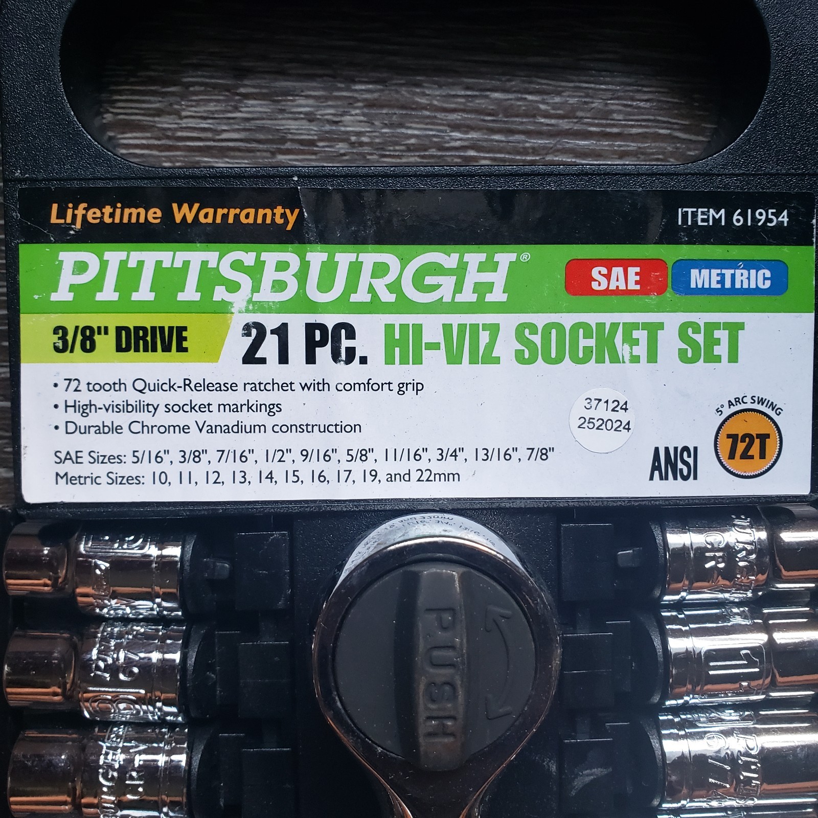 Pittsburgh 21-piece high-visibility 3/8″ drive SAE and metric socket set.