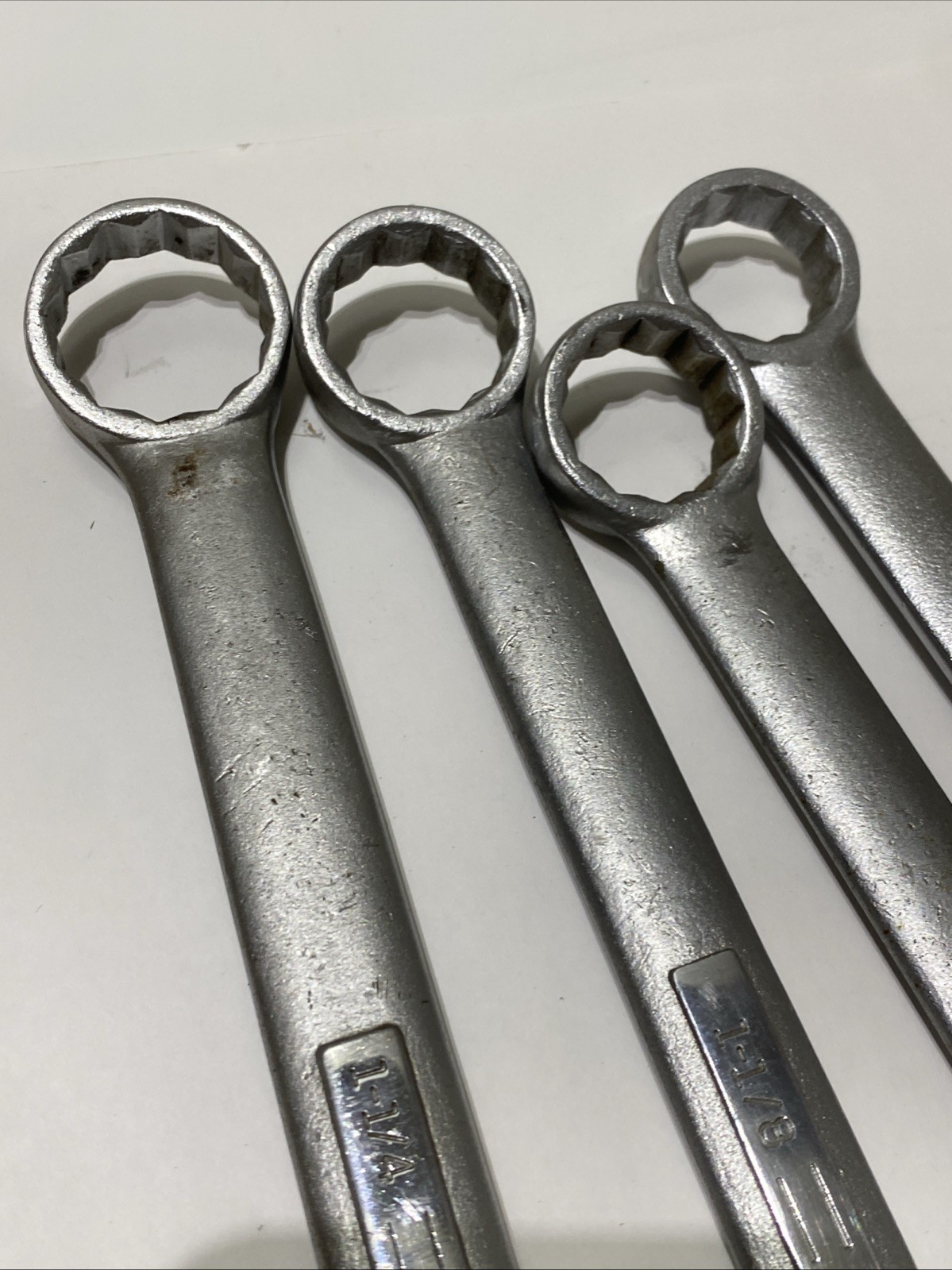 Craftsman SAE Combination Wrench Set, 12 pt (1″ – 1 1/4″) – 4 pcs “V”