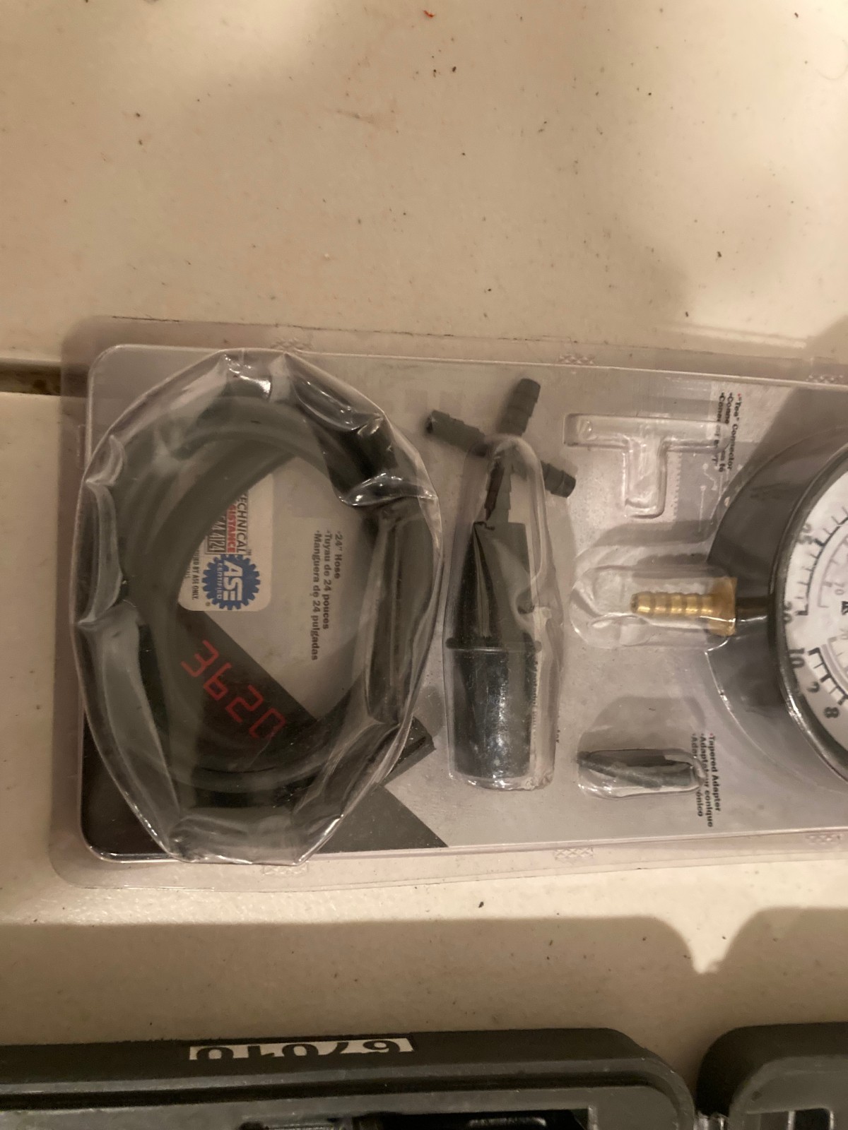 Evertough Pulley Puller & Installer kit & Vacuum / Carburetor Fuel Pressure Test
