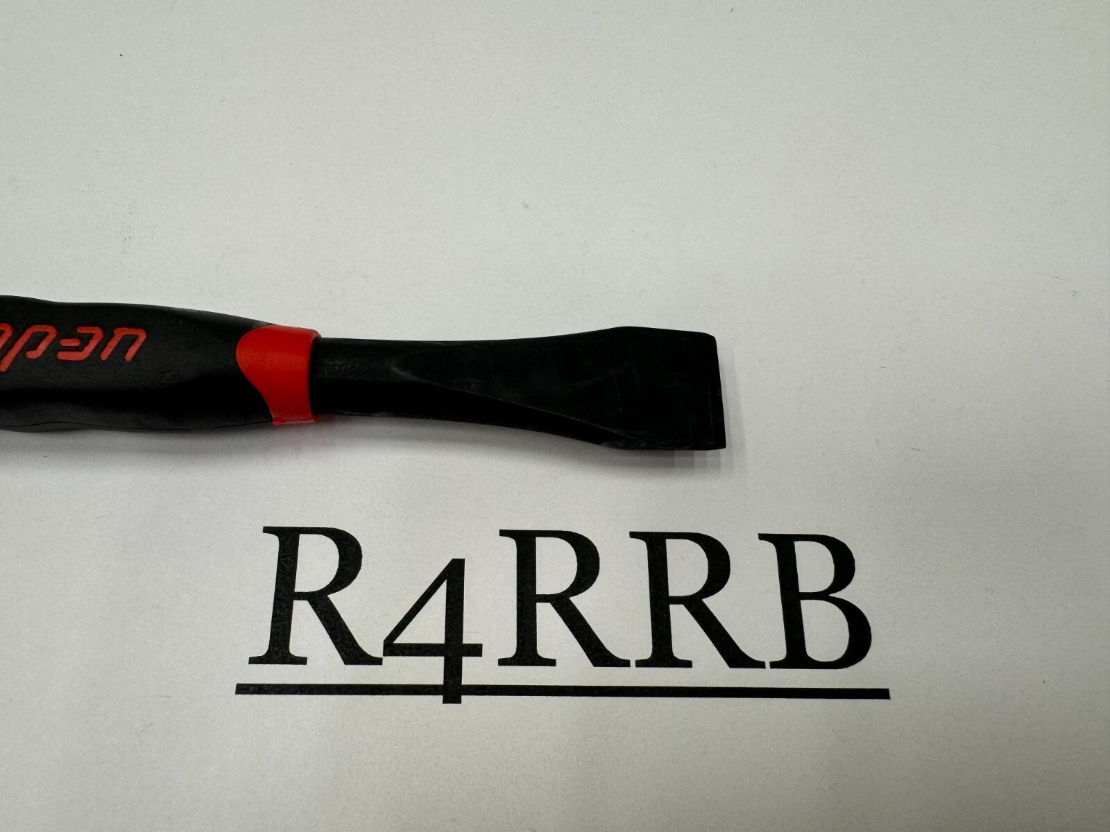 Snap-on Tools SPAIN NEW RED Soft Grip 5/8″ Flat Edge Chisel PCSG820R
