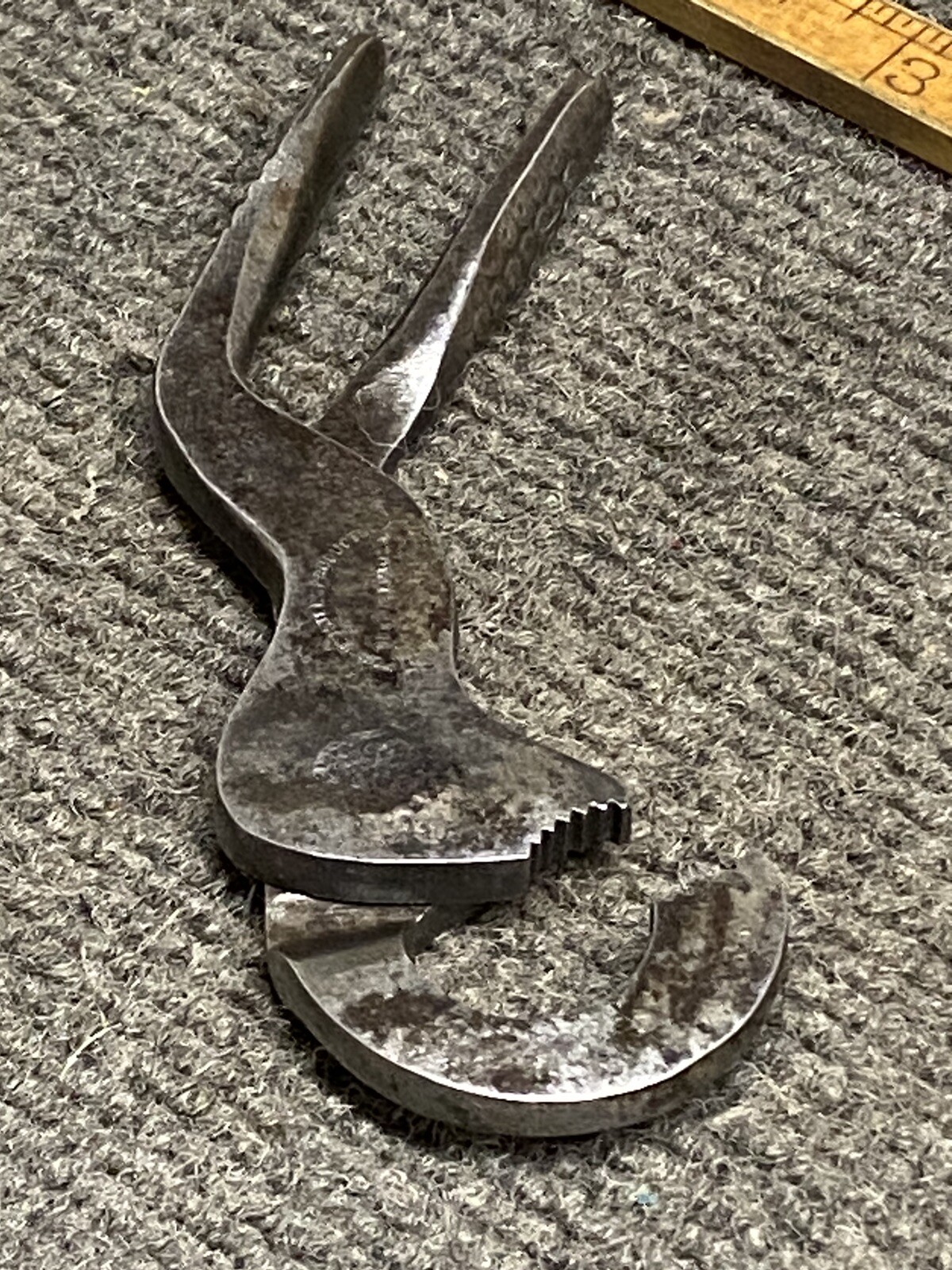 RARE VACUUM GRIP PRE SNAP ON No. 14 STEELDRAULIC PLIERS FORGED STEEL PROD 1921