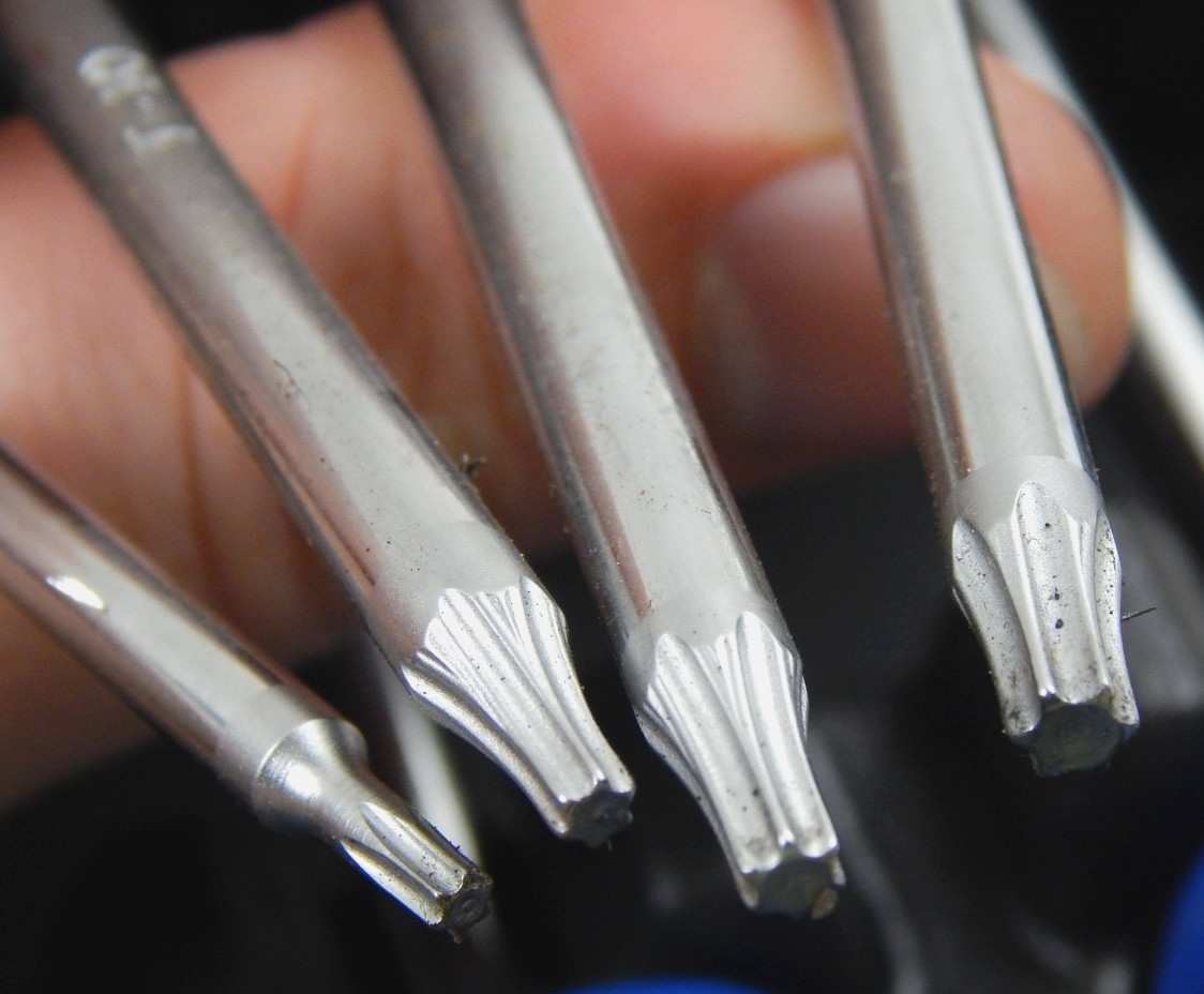 Cornwell Tools CSD7S 7pc Star Torx Screwdrivers Set T8-T30 Blue & Black w/ Tray