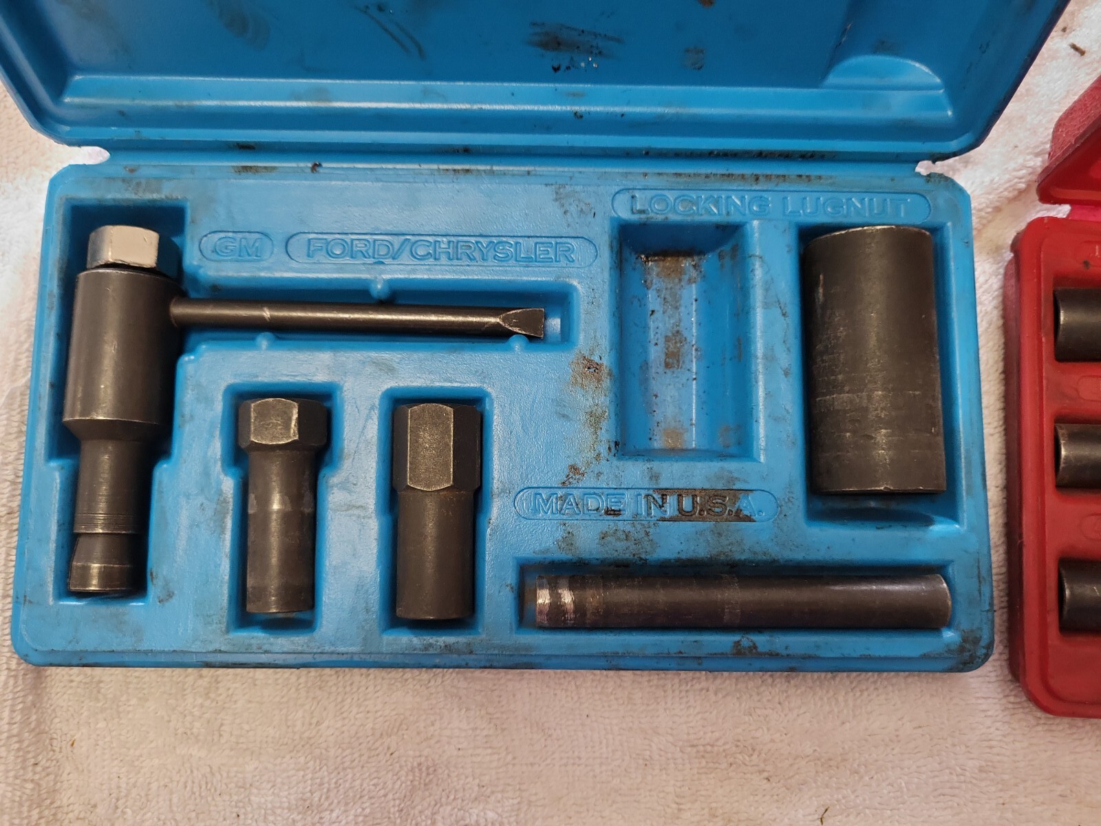 2 Kits Hubcap Wheel Lock Removal ATC400