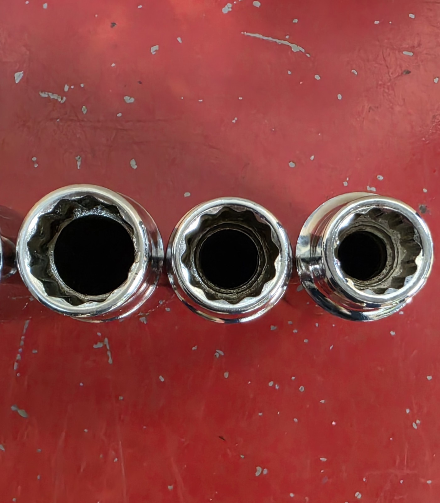 Mac Tools SAE 1/2″ Drive 12pc Deep Socket Set 12pt 7/16″ – 1-1/8″ SVD122TR USA