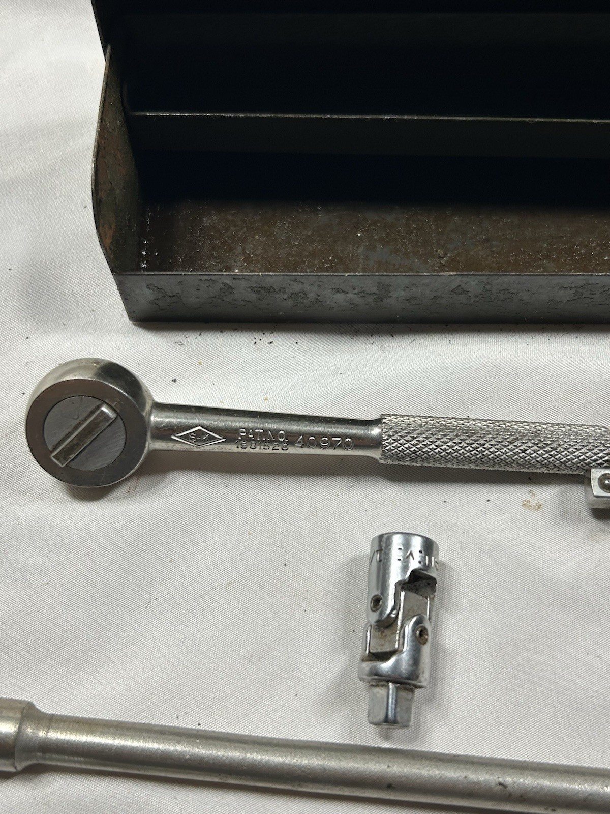 Vintage S-K Tools 1/4” Drive Ratchet SAE Socket Set 12 & 8pt Metal Box USA