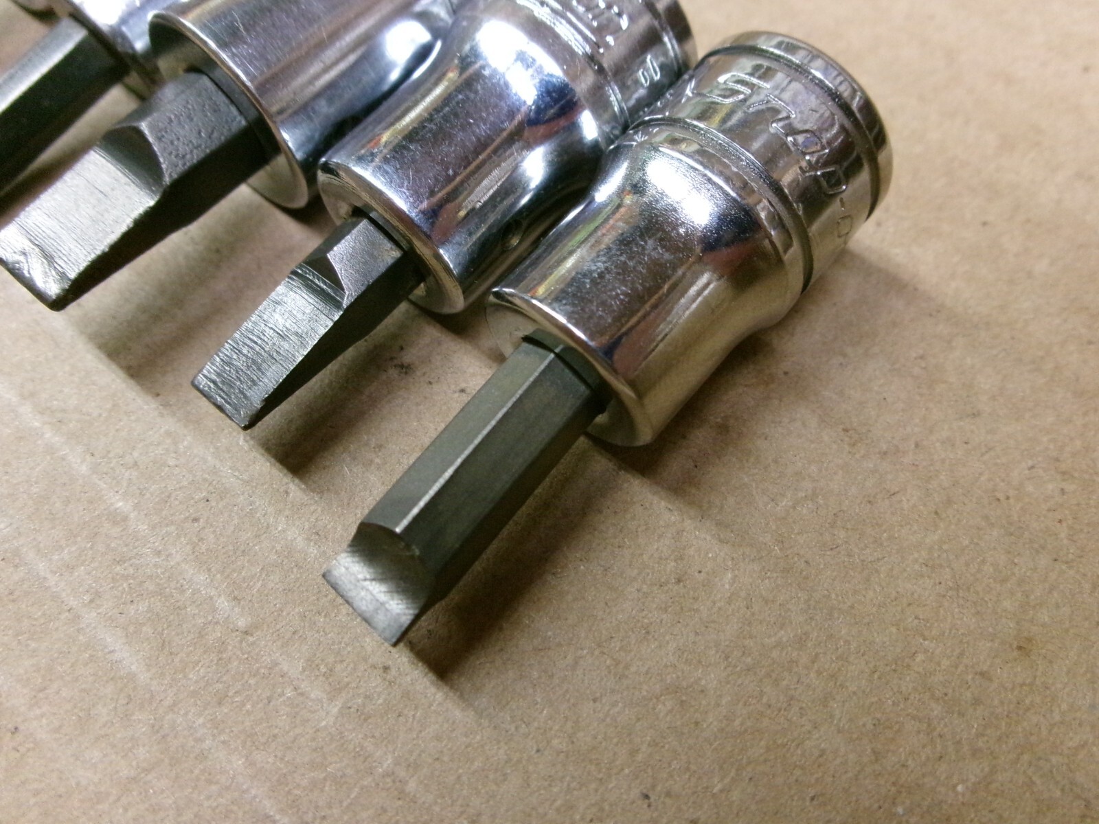 Snap On USA 3/8″ drive 10-Piece Phillips and Flat Tip Socket Set / Lot