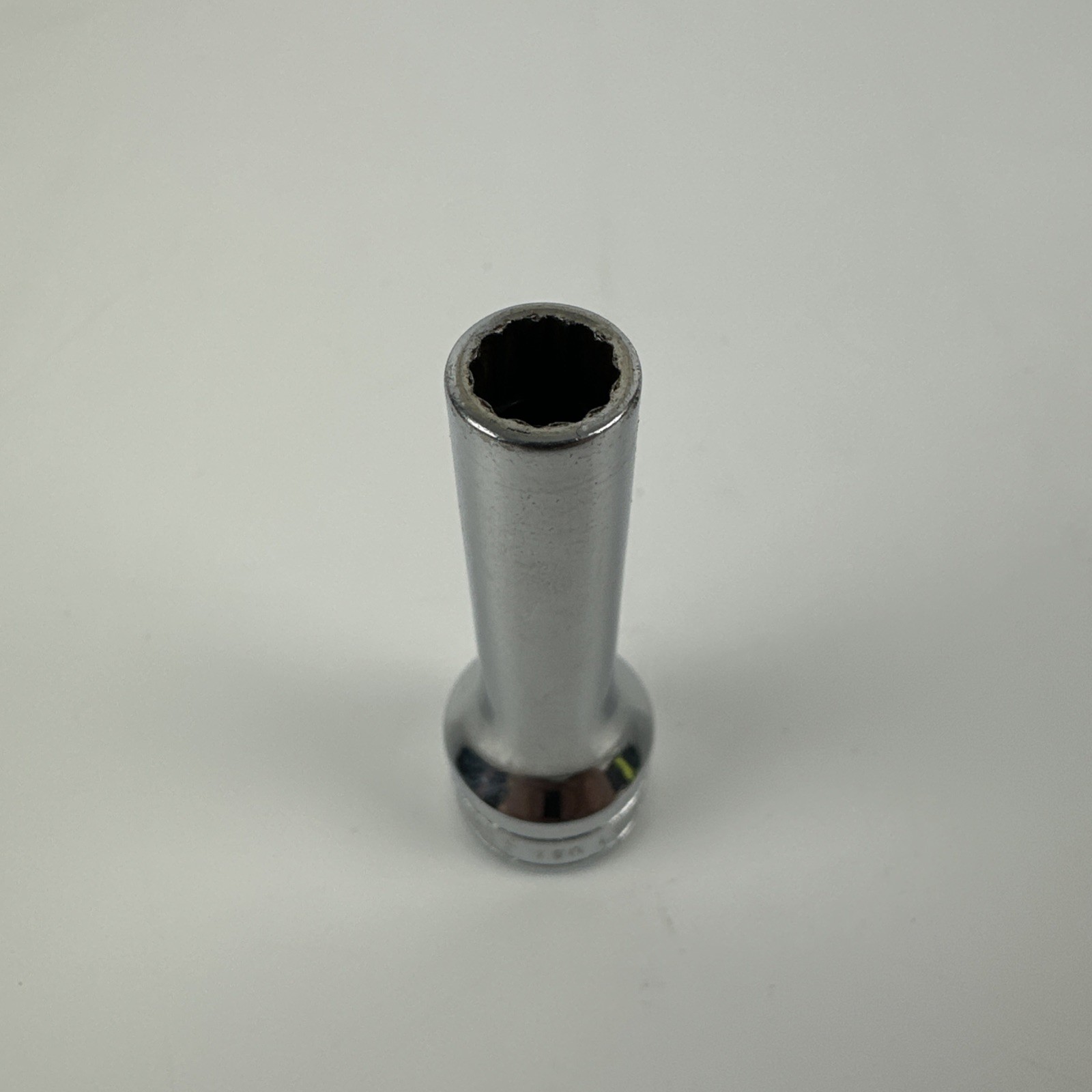 Snapon Tools 3/8” Drive 1/4” Chrome 12 Point Deep Well Socket SF081 USA