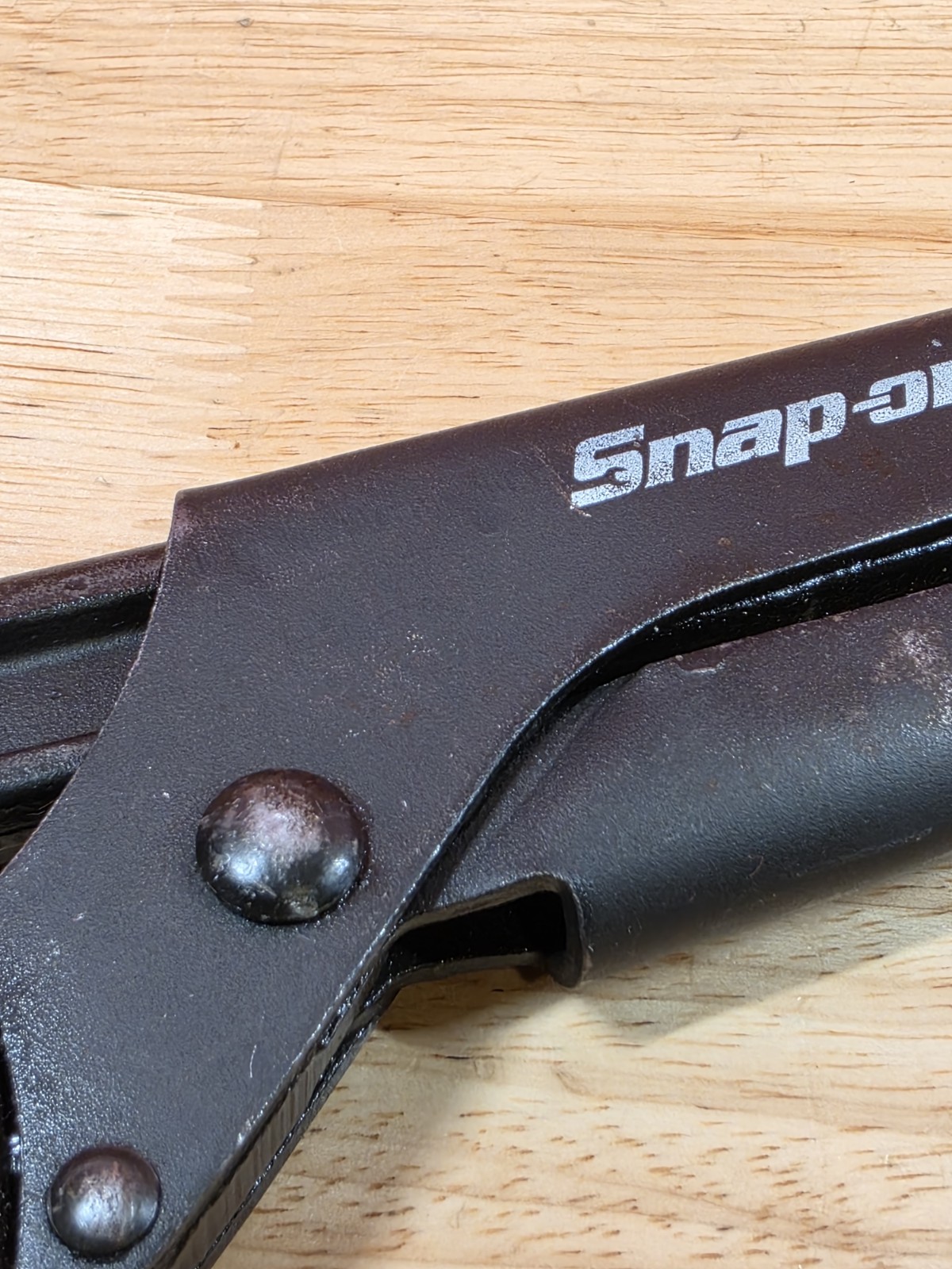 Snap-on Tools PWZ2 17″ RED Soft Grip Adjustable Pliers Wrench