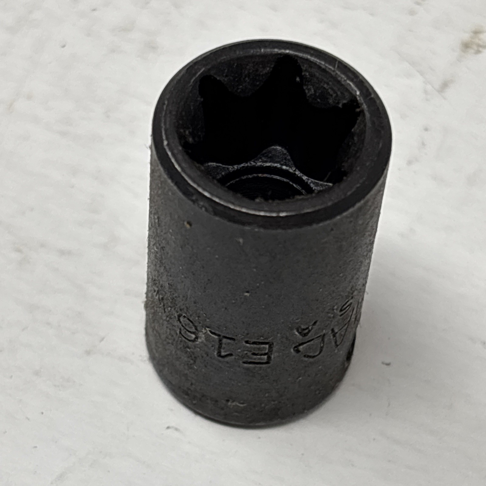 MAC Tools Inverted Torx Socket 3/8″ Dr Set of 4, E10 E12 E14 E16 + 1/4″ Dr E8