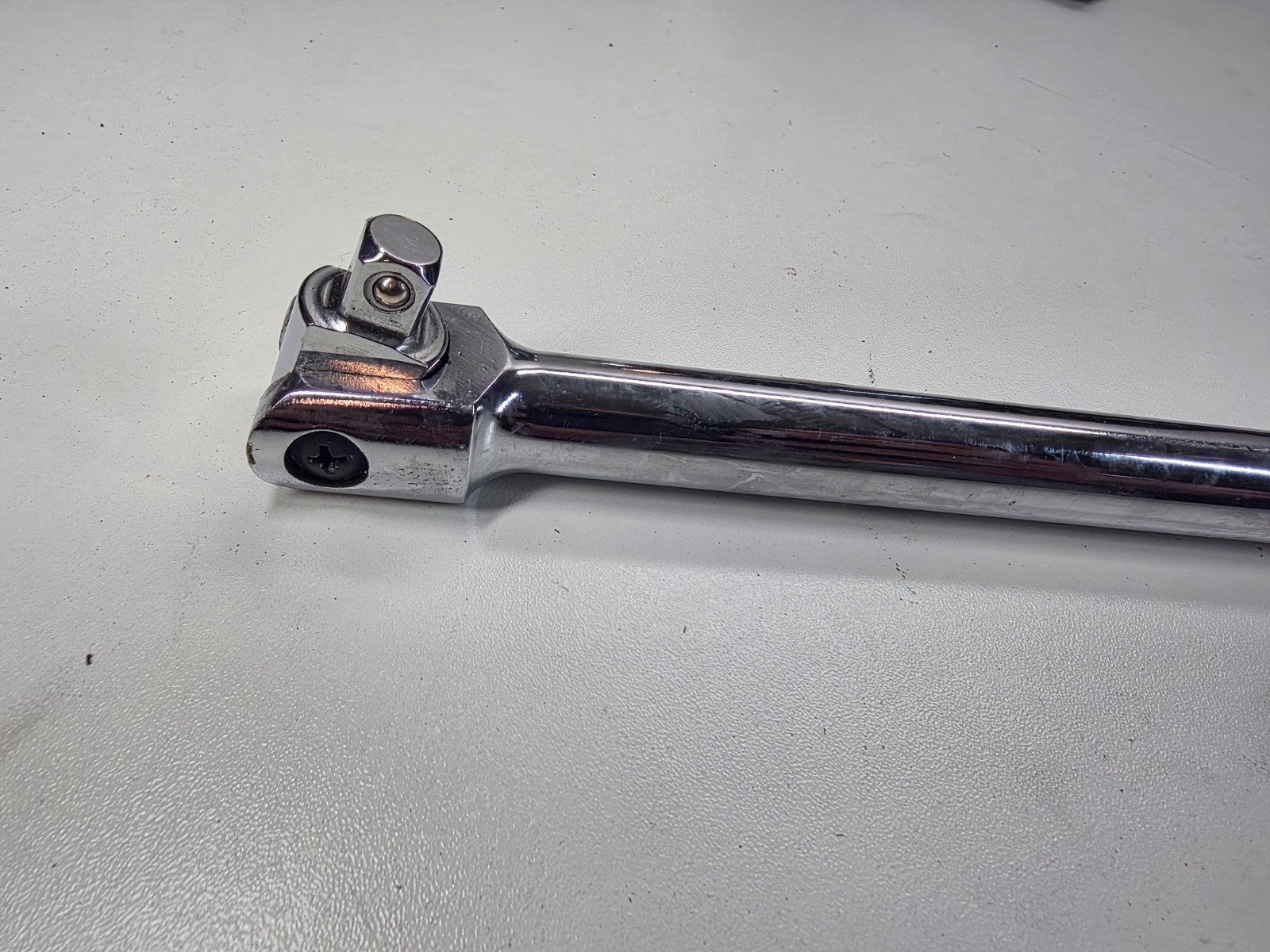 1/2-inch Drive x 18-inch Long chrome-vanadium steel breaker bar