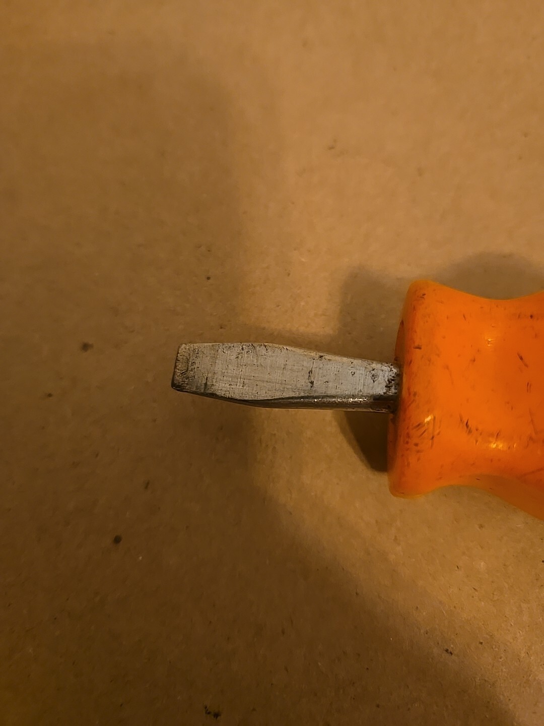 Snap On 1/4″ Flat Tip Midget Screwdriver Orange Hard Handle SDD1