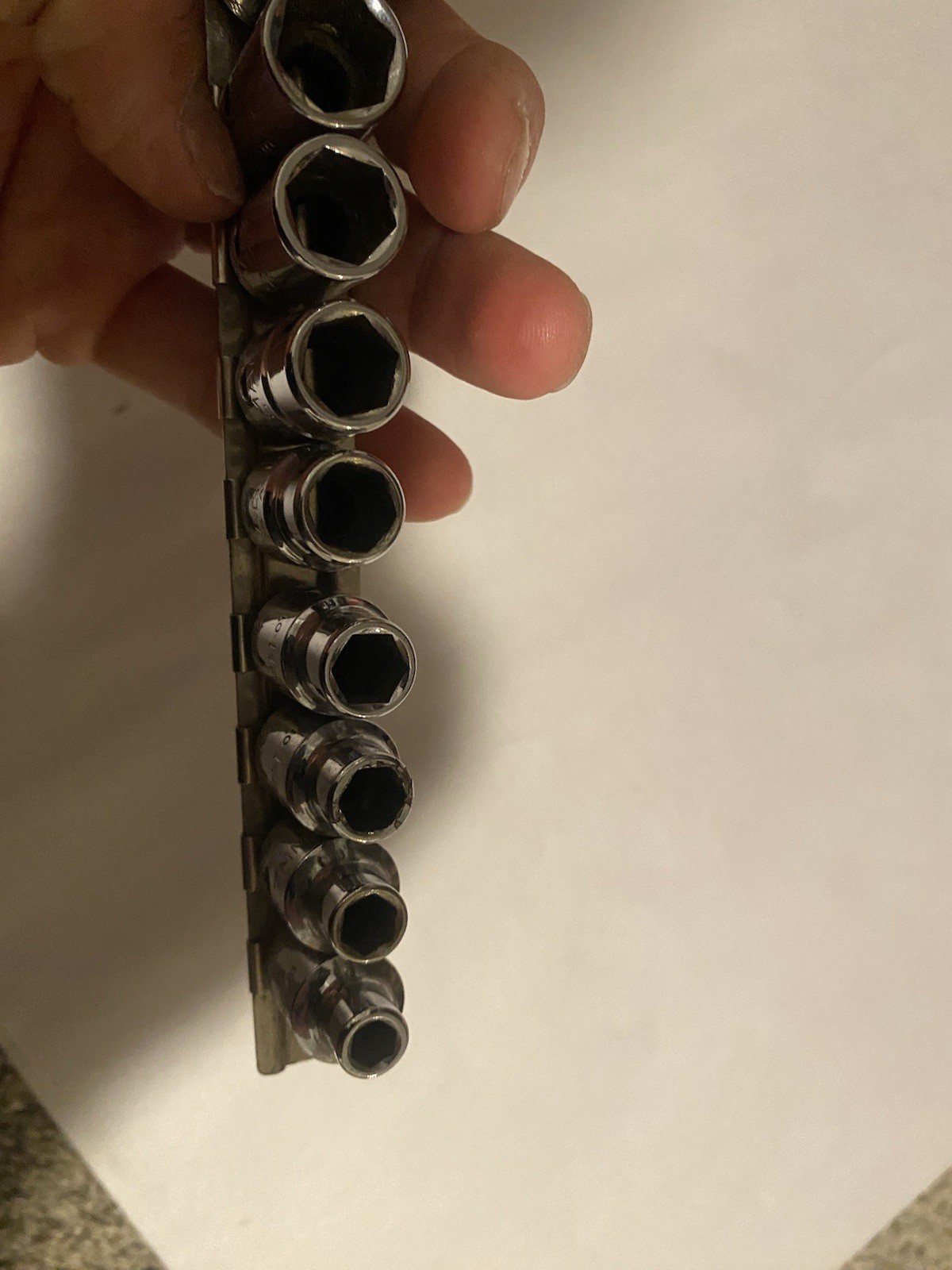 Mac Tools x6 series metric socket set. 14 pieces 6mm to 20mm