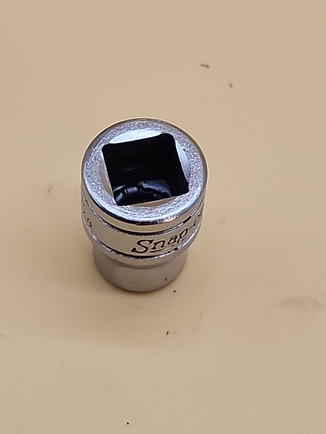 Snap-on Tools F121, 3/8″ Drive 12-Point SAE 3/8″ Shallow Socket USA.