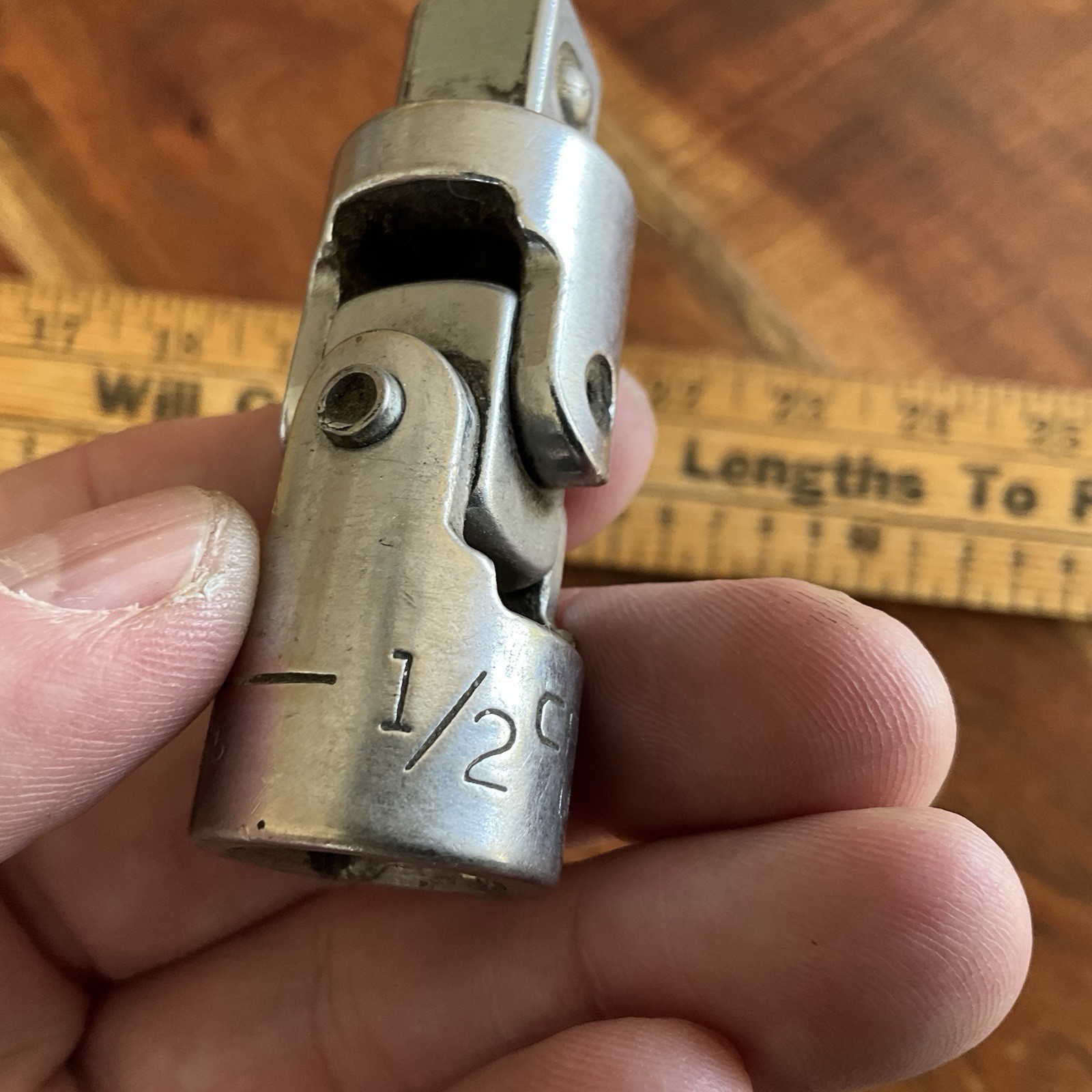 Vintage Craftsman 1/2″ Drive Universal Joint Swivel Extension Socket -V- 4425