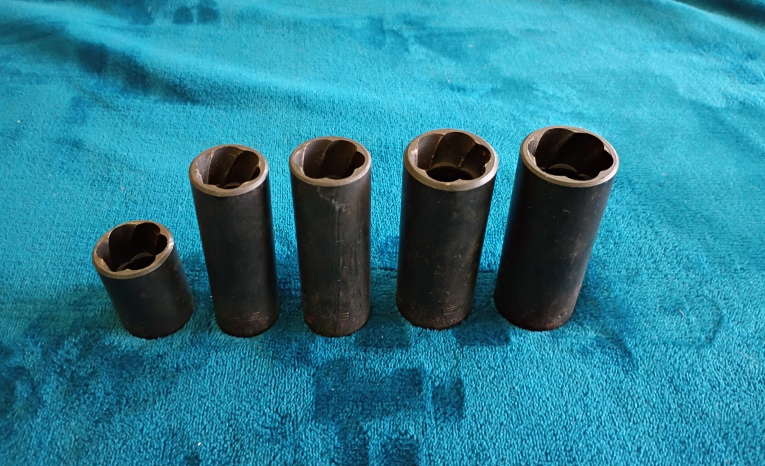 BLUE-POINT TOOLS 1/2″ DRIVE DEEP TWIST IMPACT SAE SOCKET SET 5pc.