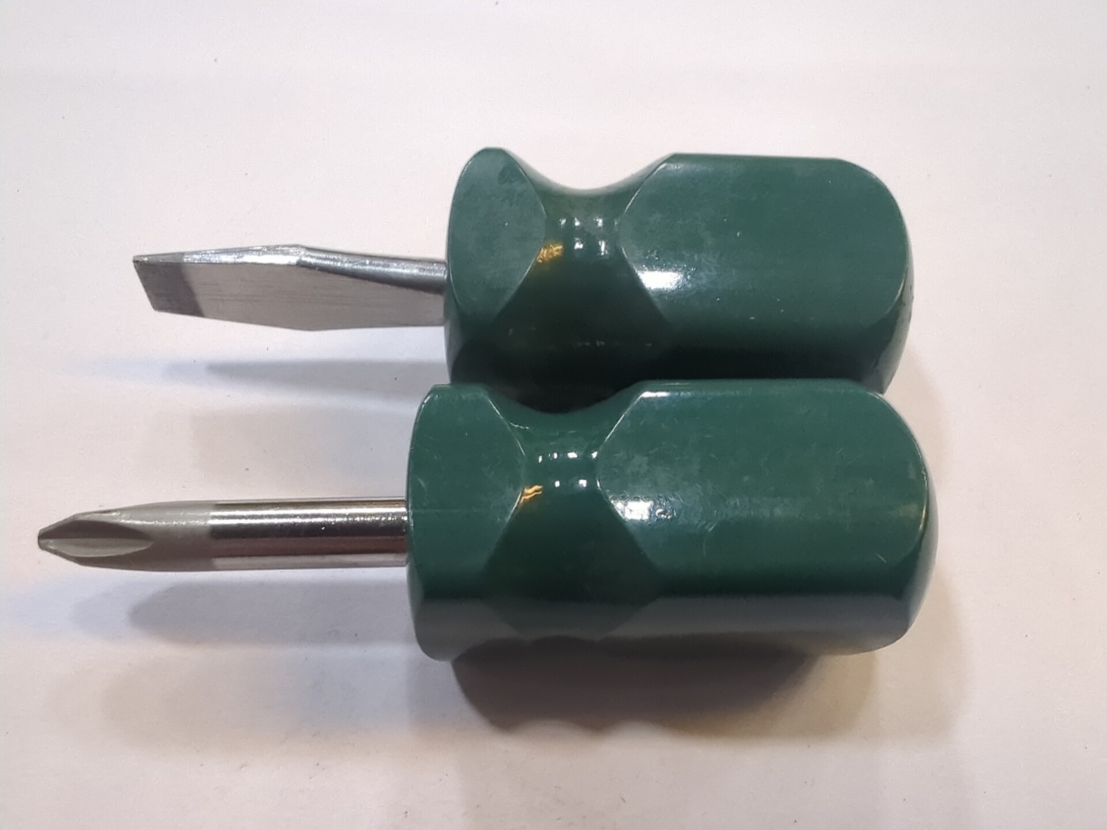 Nice S-K Tools Stubby Phillips & Slotted Screwdrivers 81001 82006 Hard Handle
