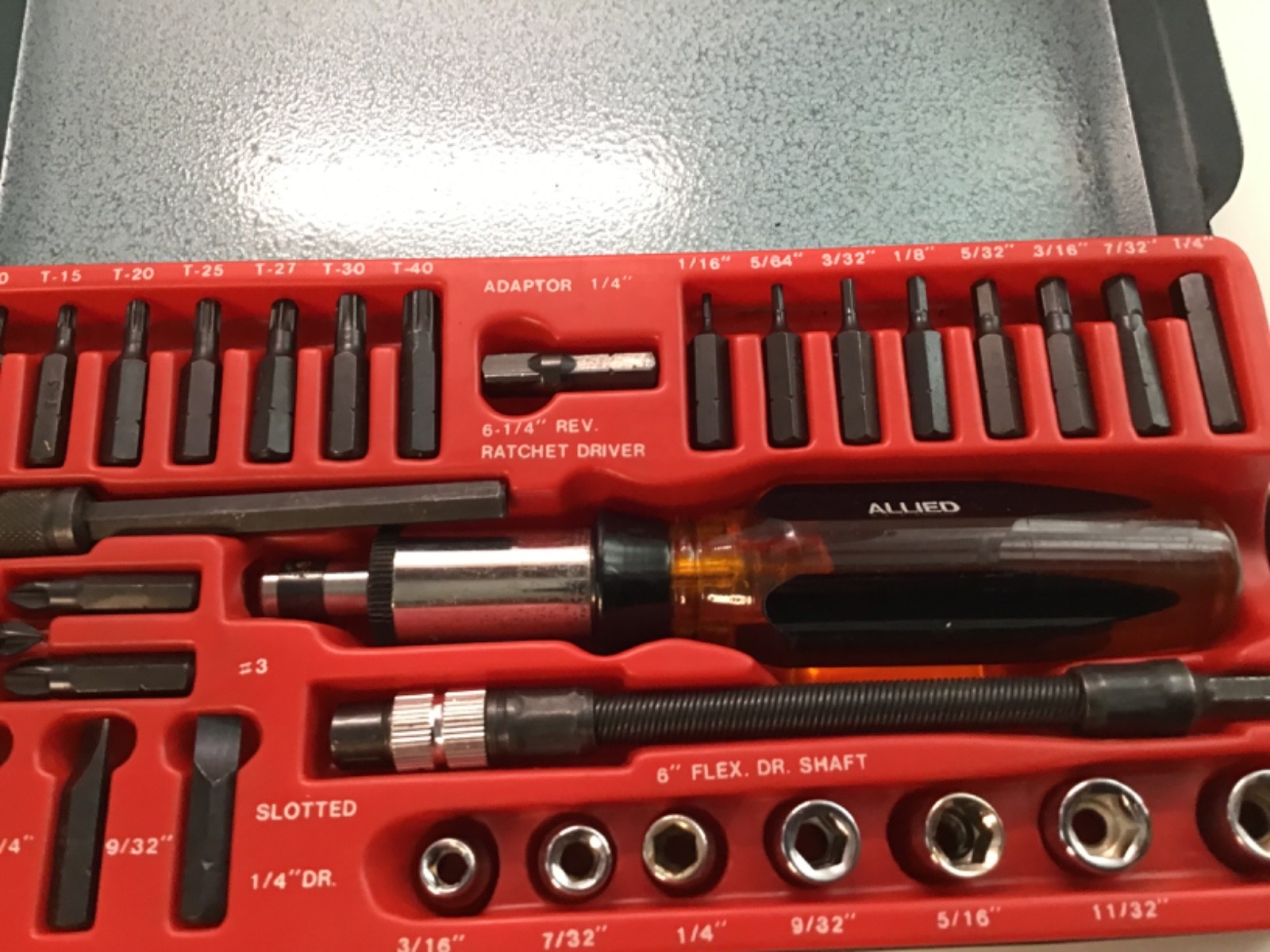 ALLIED TOOLS – 32PC TORX, HEX, PHILLIPS, SLOTTED, SOCKET SET – VINTAGE ALLIED