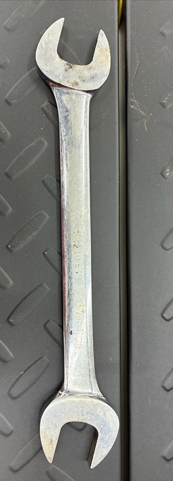 SNAP ON VOM3032 30mm x 32mm METRIC OPEN END WRENCH. Crome, Shiny! USA!