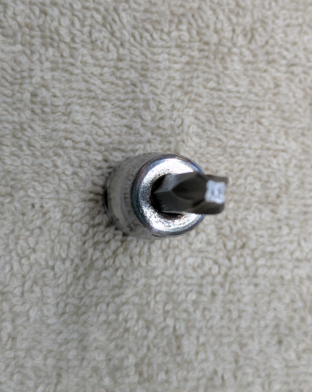 SNAP ON FP32A, 3/8″ SOCKET DRIVEN, #3 PHILLIPS SCREWDRIVER BIT.