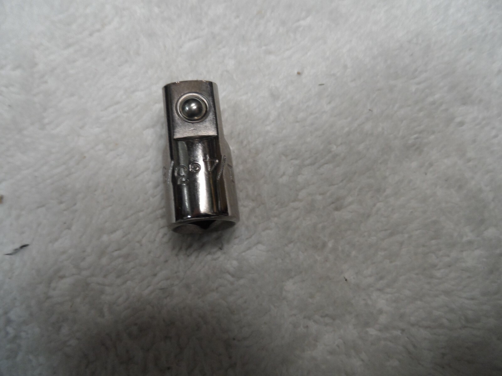Craftsman 1/4″ to 3/8″ Drive Socket Adapter / Increaser, made USA – Part # 4257