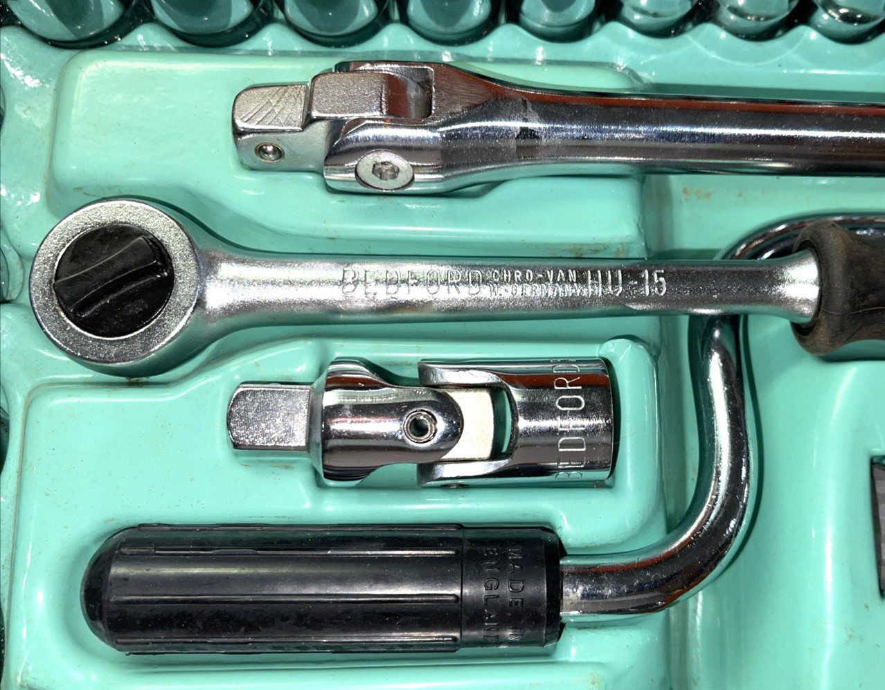 BEDFORD SHEFFIELD TOOLS NEW 1/2 DRIVE 37 PIECE GENERAL SERVICE SET IN RED BOX