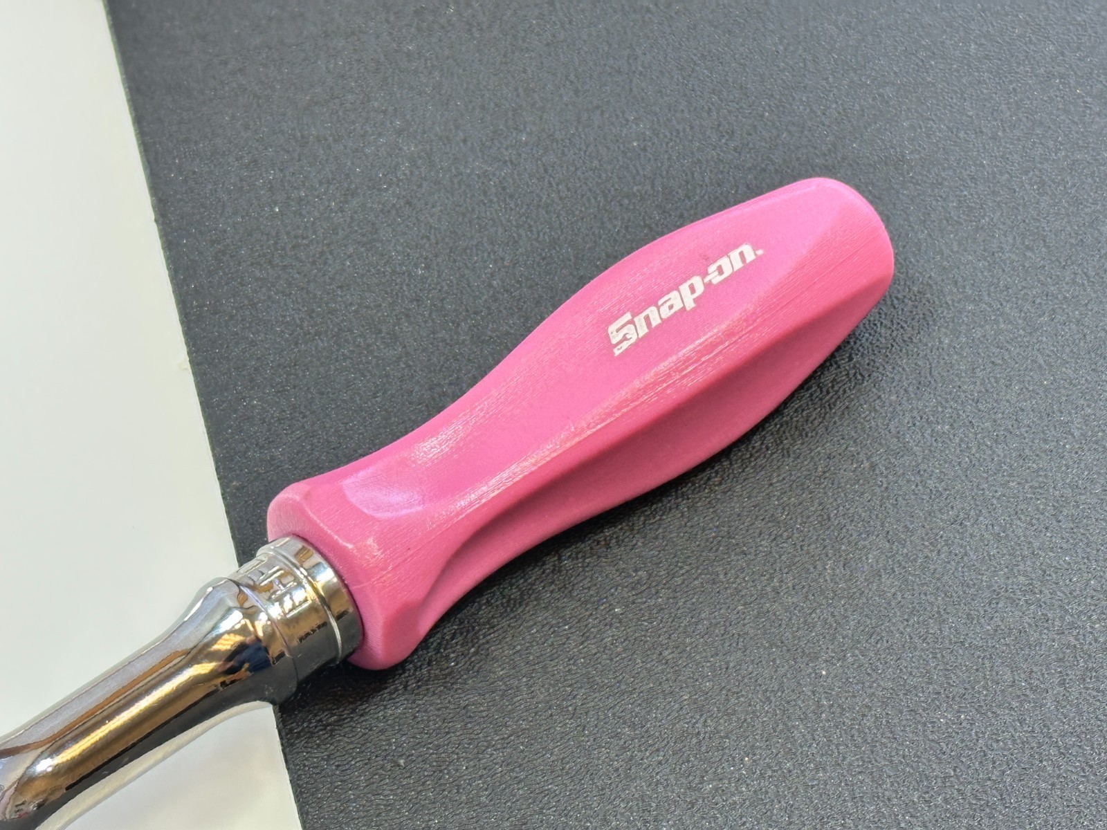 Snap-on Tools USA NEW 3/8 Drive RARE Pearl Pink HARD Grip Flex Ratchet FHFD80APP