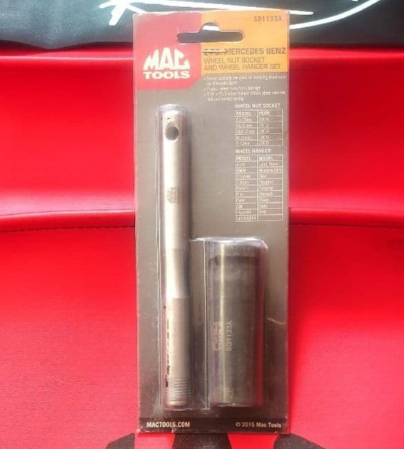 Mac Tools SD1133A Mercedes Wheel Nut Socket and Hanger [Unused]
