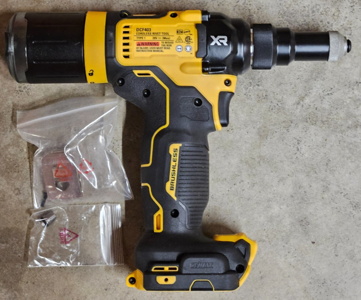 NEW DeWalt 20V MAX XR Brushless 3/16″ Rivet Tool Model# DCF403 Bare Tool