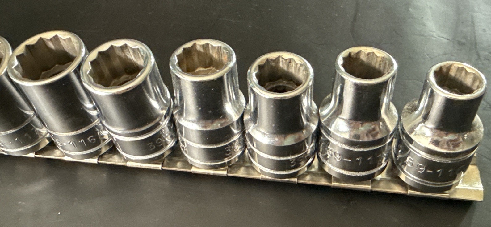 VINTAGE ARMSTRONG 15pc 1/2” Dr CHROME METRIC SOCKET SET STD 10mm – 32mm W/ RAIL
