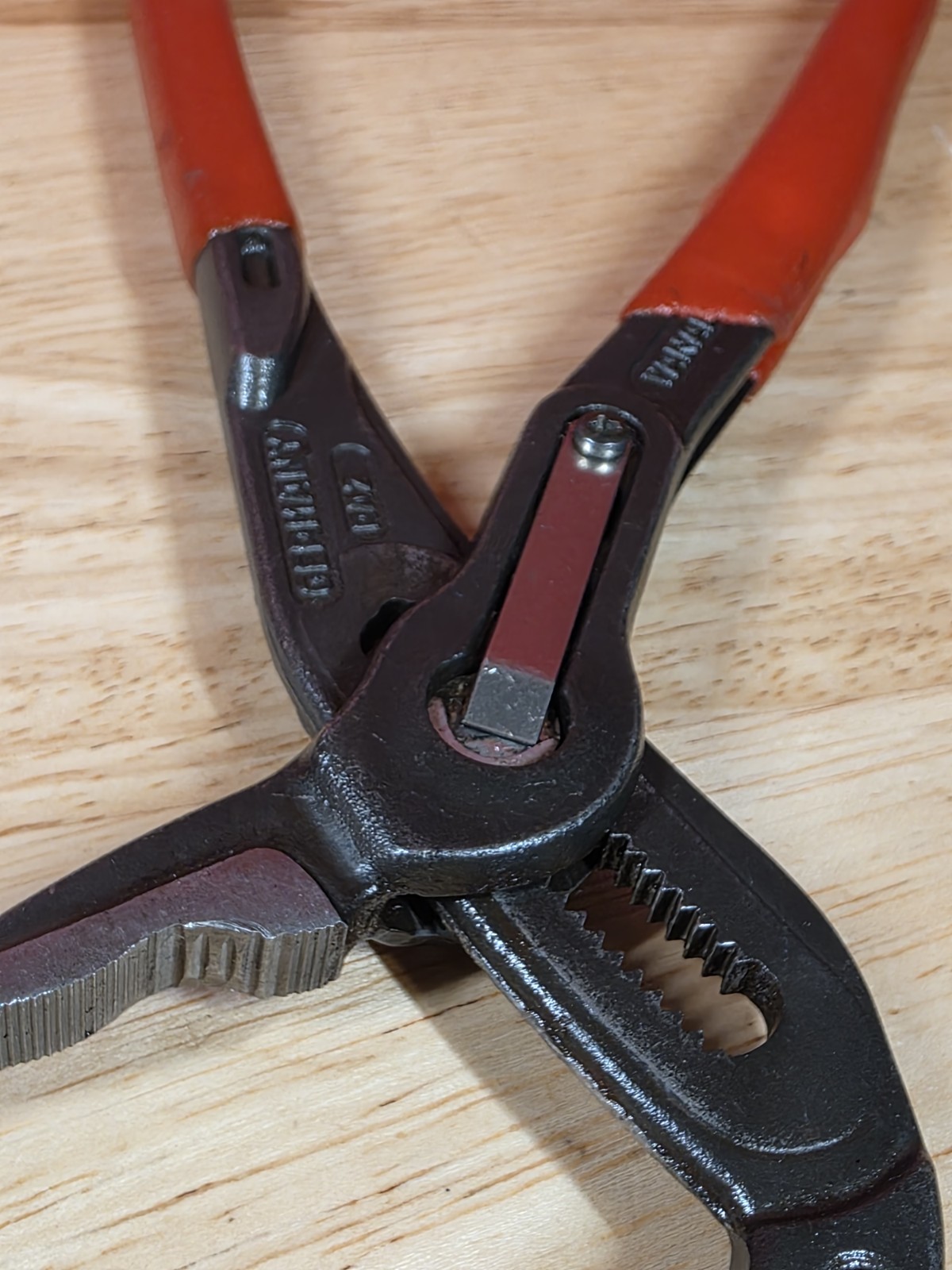 Matco Tools PC10ES Knipex Germany Slim Head Cobra Pliers Red Handle