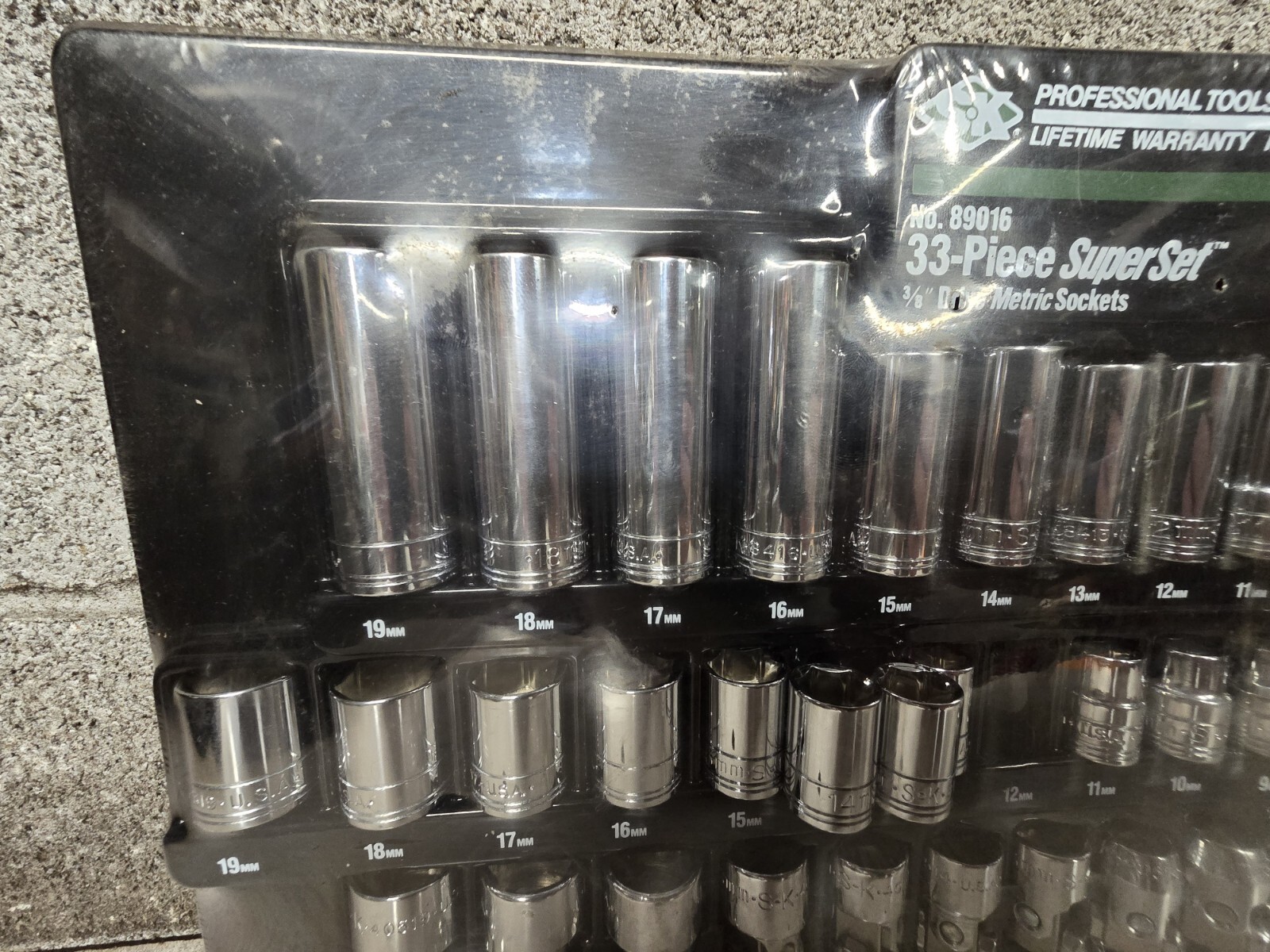 SK Professional Tools 3/8″ Drive Bit Metric Socket Set, 33 Pieces USA 89016 NEW