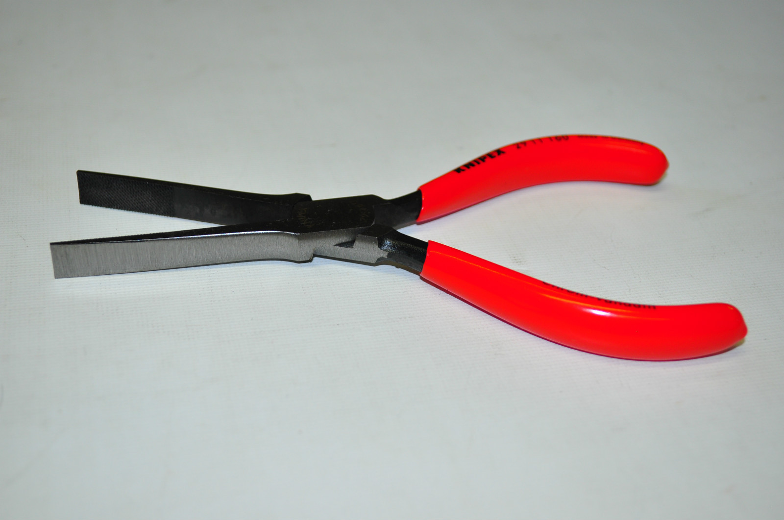 Telephone Pliers, Gripping Pliers 6.25″ Knipex 29 11 160 Made in Germany