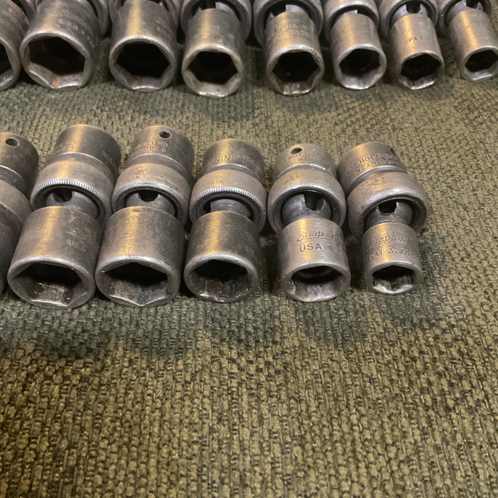 15 pc 1/2″ Drive & 3/8” Drive 6-Point Flank Drive Impact Swivel Socket