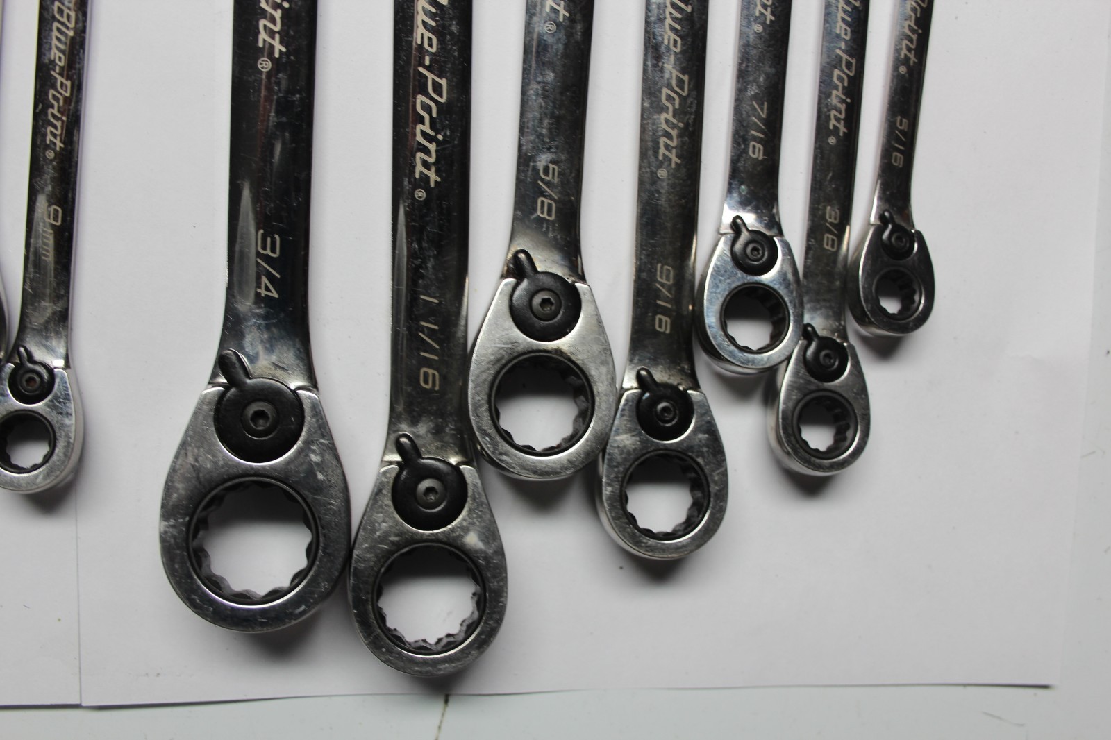 BLUE-POINT TOOLS 12-P METRIC & SAE 15° Offset Ratcheting Box/Open-End Wrench Set