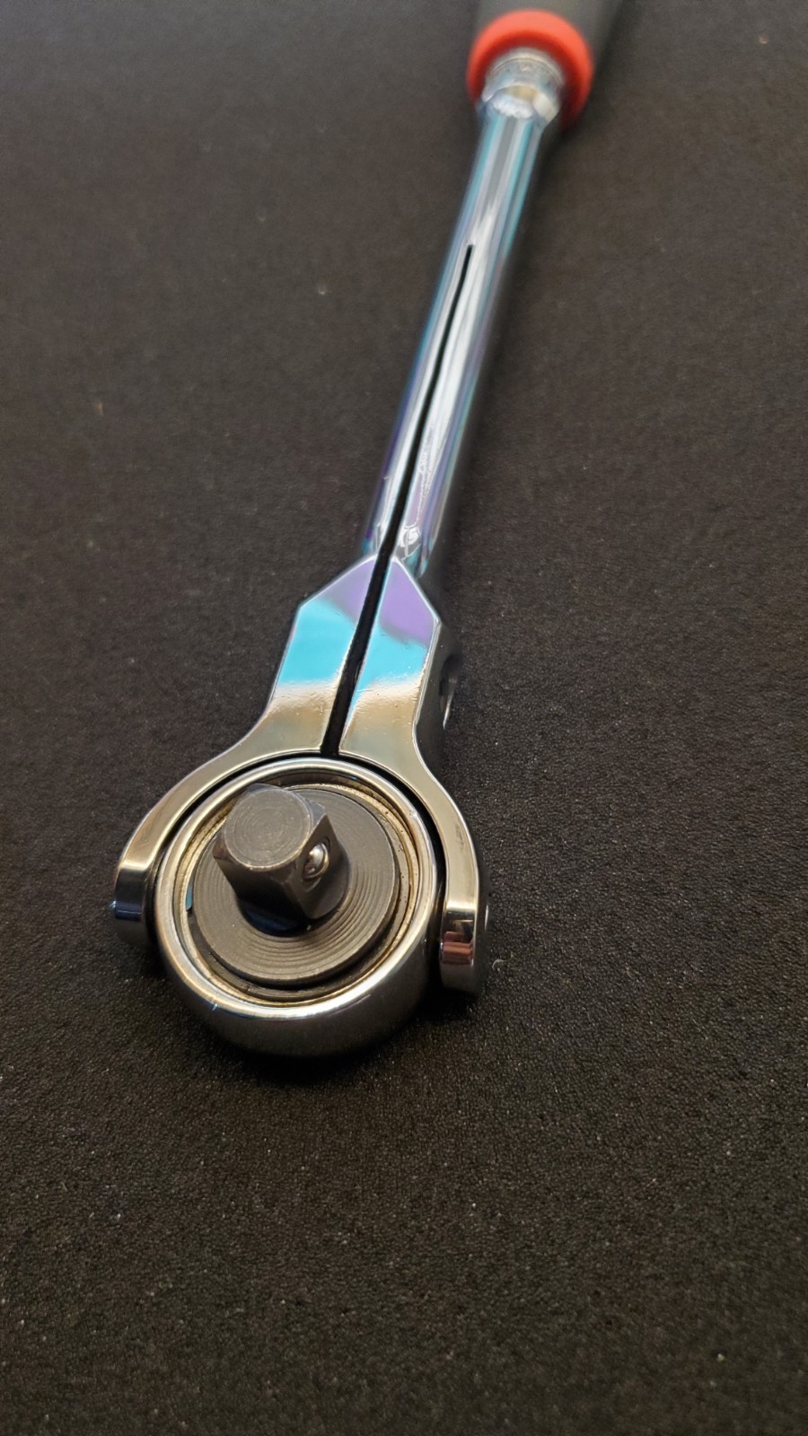 Snap On Tools NEW FHNF100 3/8″ Drive Red Soft Grip Round Swivel Head Ratchet USA