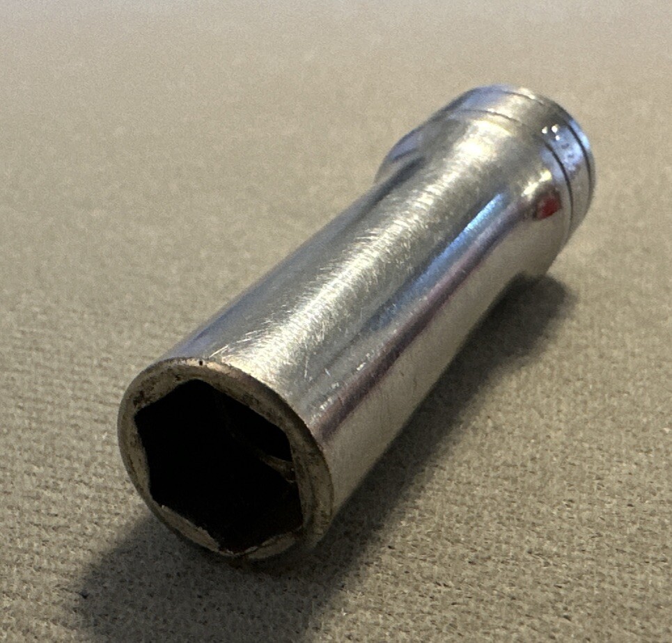 Snap On Tools SFS-121 3/8″ Deep Chrome Socket 3/8” Drive 6 Point USA SFS121