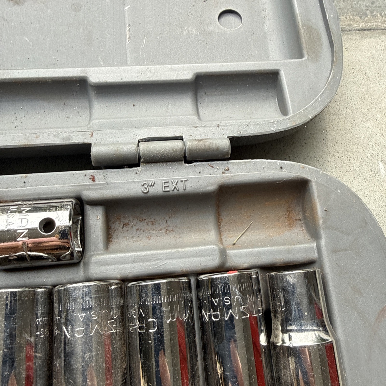 Craftsman 1/2″ Drive 24 Piece Socket Set Metric 12 Point 34873 (missing 3” ext)