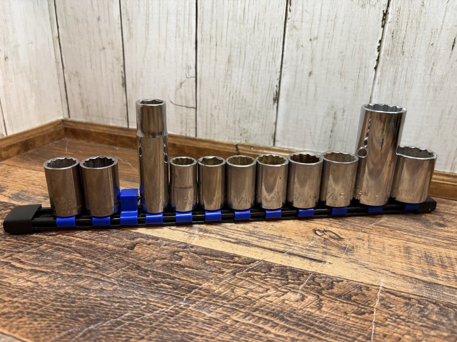 Mixed Craftsman Sockets Lot 11 pieces 1/2 Drive 6pt, 12pt SAE & Metric w/strip