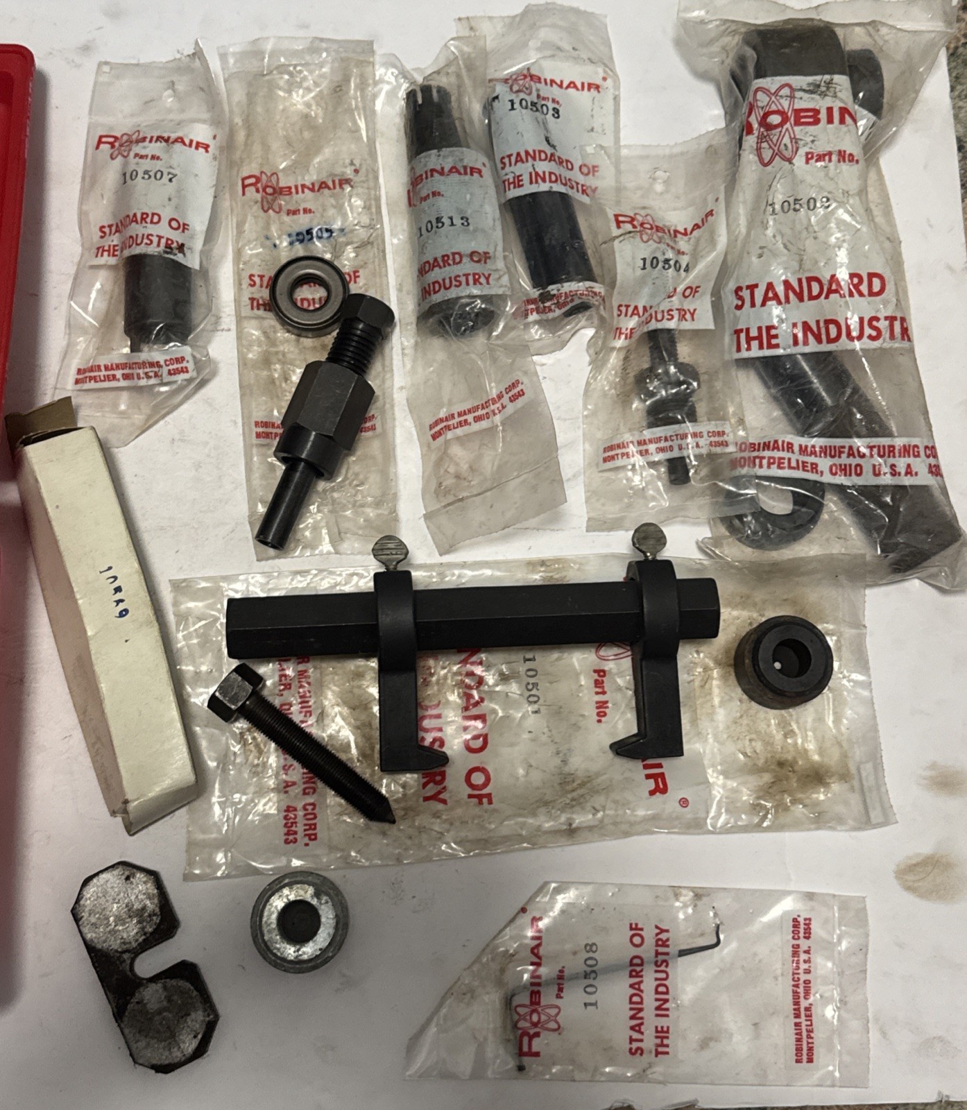 Robinair Robin Air AC Puller Kit 10501 10502 10503 10504