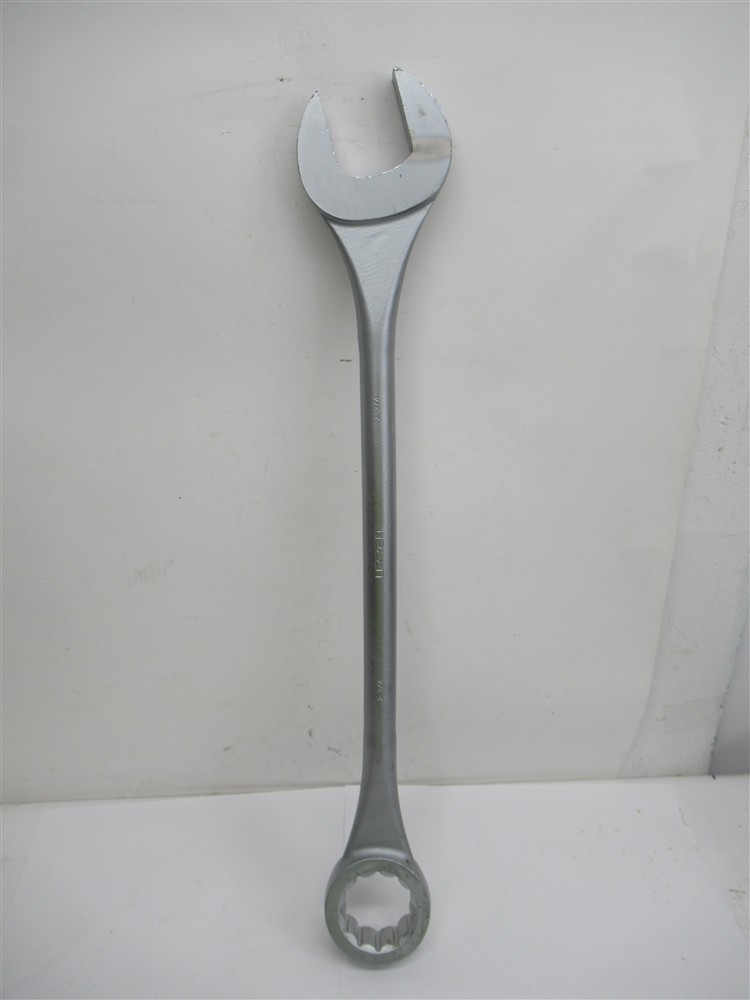Urrea 1288, 2-3/4″ Combination Wrench, 12 Point, 34″ Long