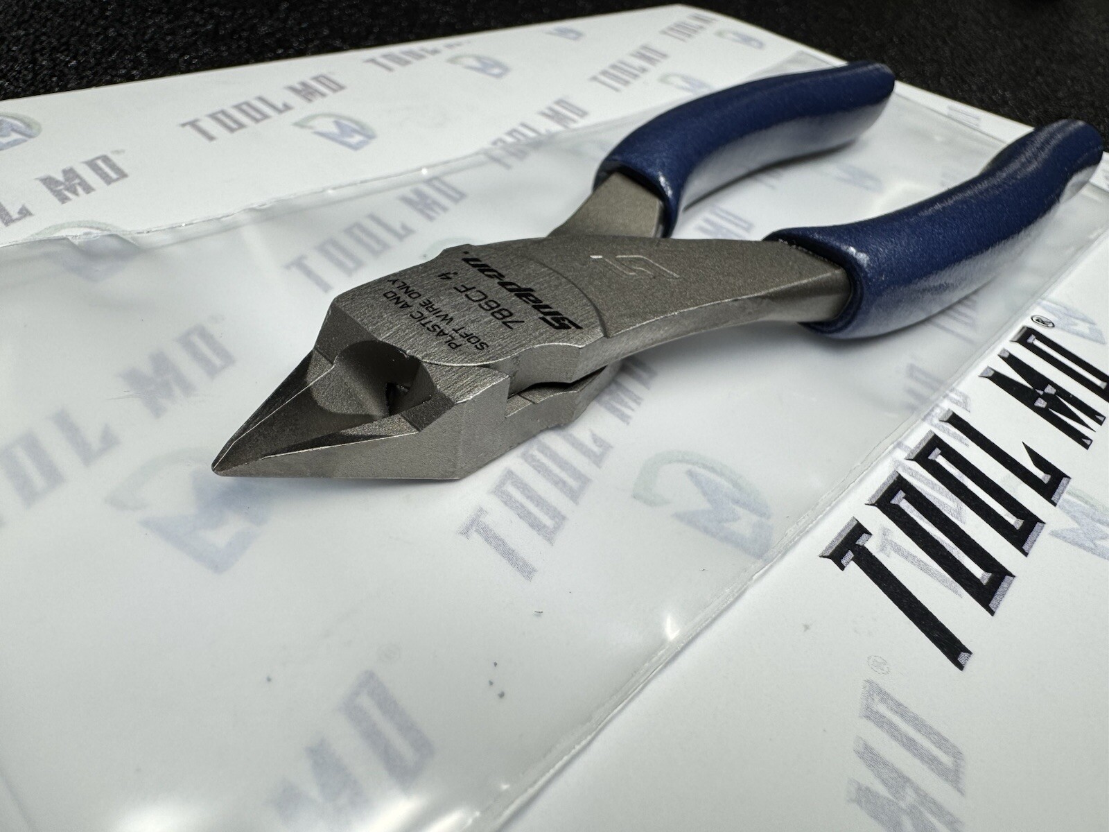 Snap-on Tools USA NEW POWER BLUE Soft Grip 6″ Diagonal FLUSH CUT Pliers 786CF