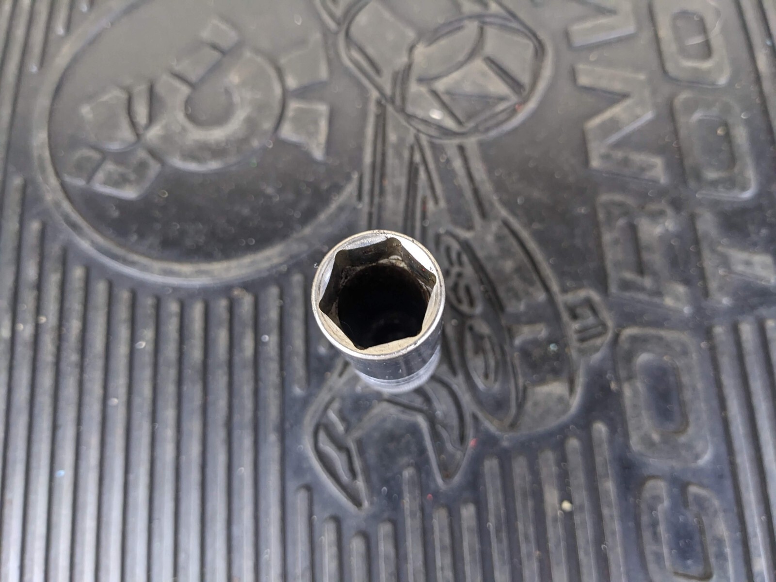 #bg275 Snap On Tools 3/8″ Drive 5/8″ Retention Spark Plug Socket S9706KR