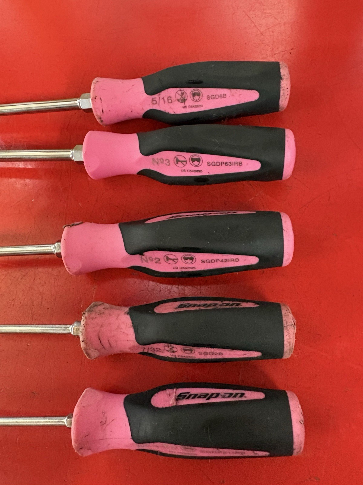 SNAP ON TOOLS USA 5Pc PINK Soft Grip Combination Screwdriver Set SGDX