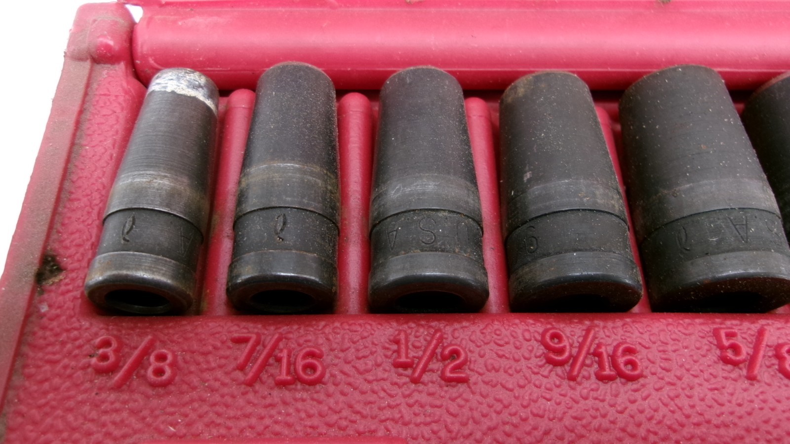 Blue Point tools PGH8A 11 Piece SAE Gasket Punch Set 1/4″ to 1″