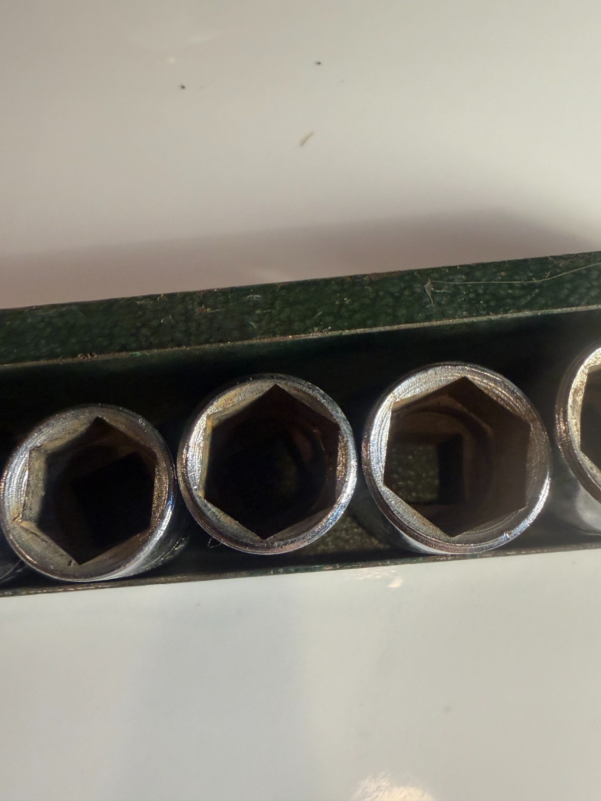 S-K 300 Series 7-19mm. 3/8″ Drive 13 Piece 6 Point Metric Socket Set USA(lotr1)
